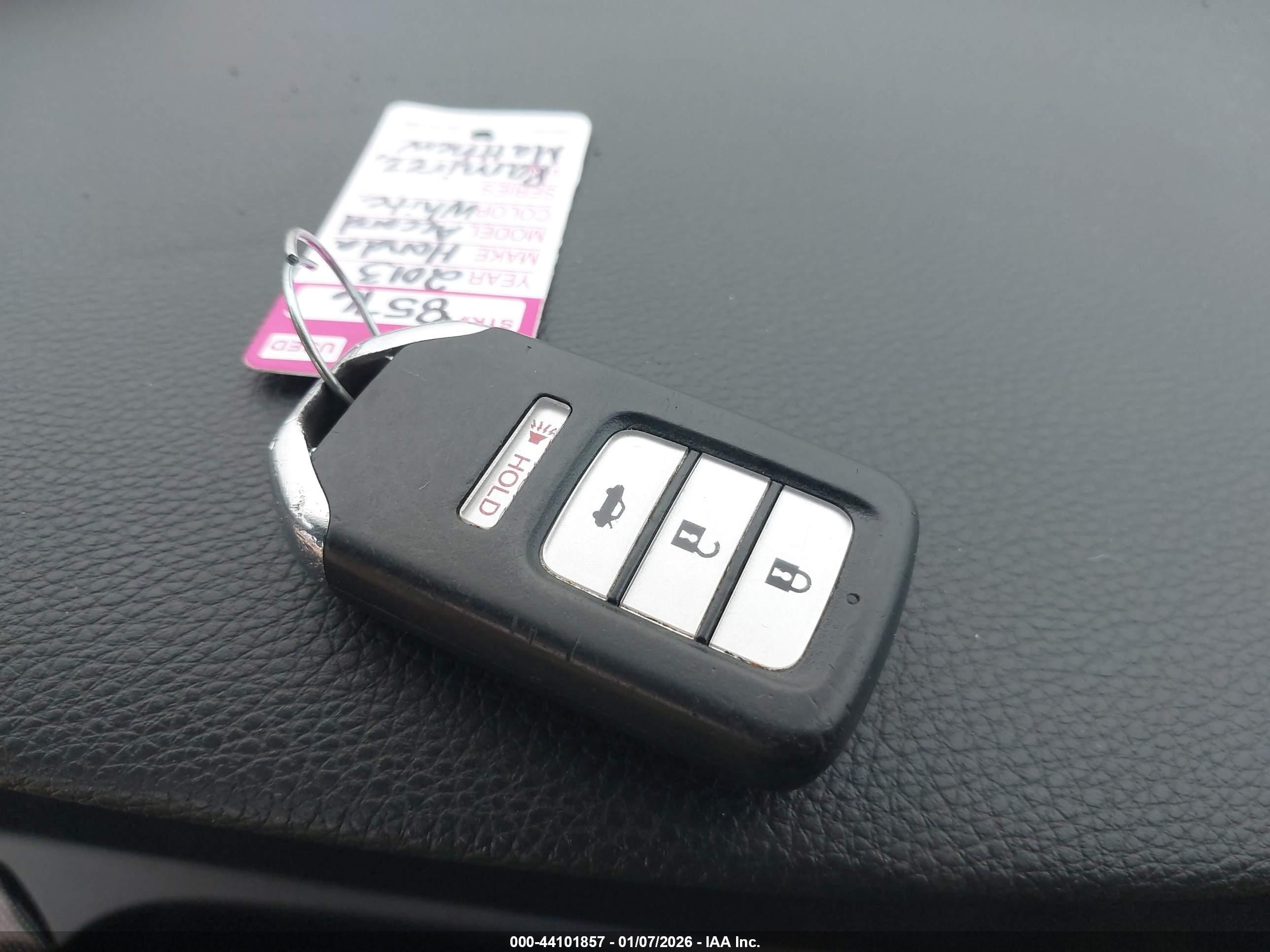 HONDA ACCORD image 11