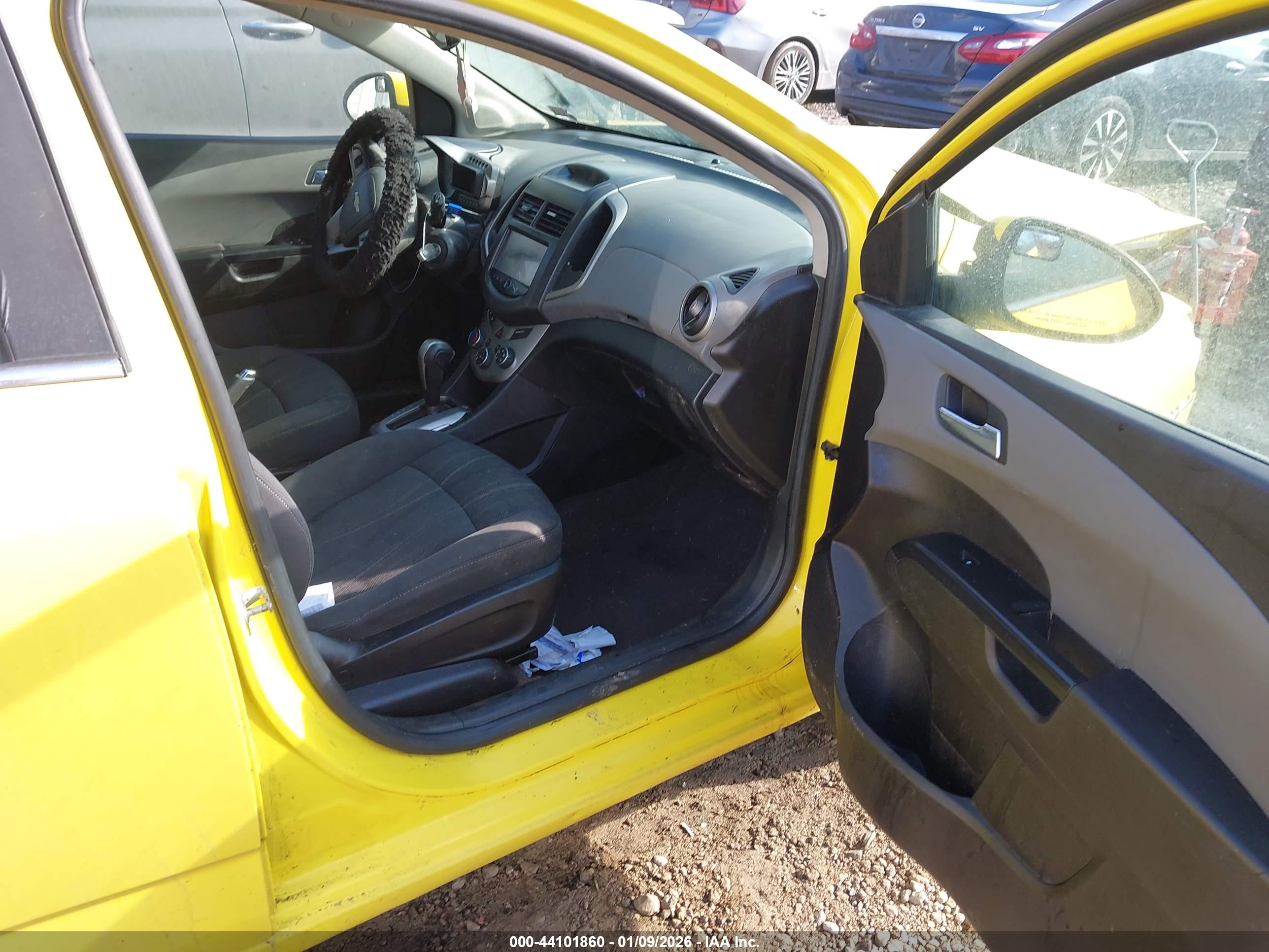 CHEVROLET SONIC image 5