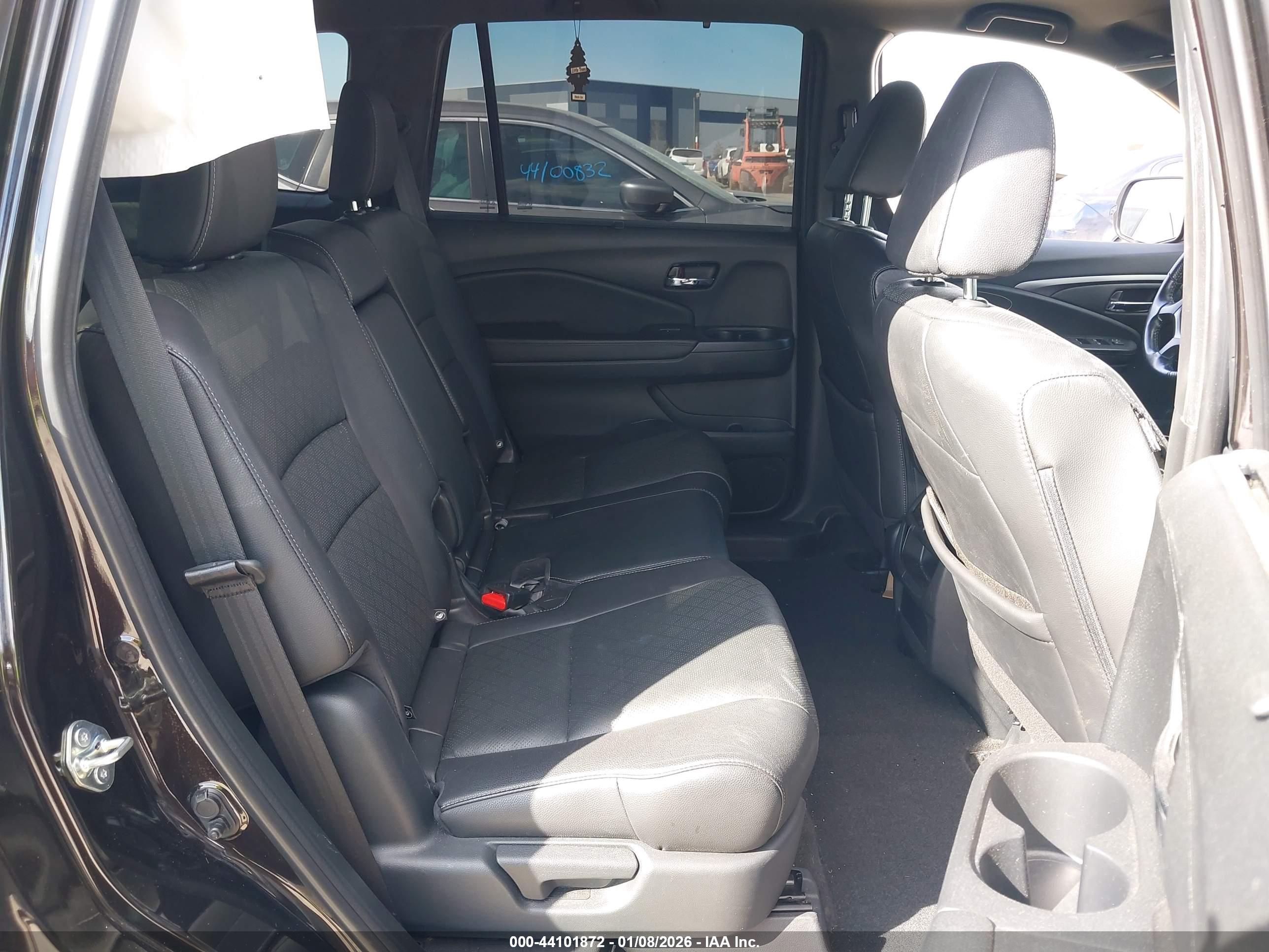 HONDA PASSPORT image 8
