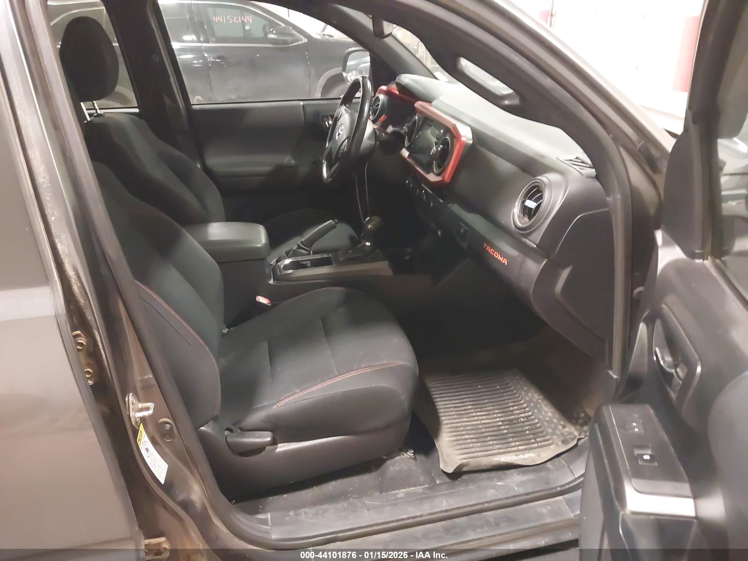 TOYOTA TACOMA image 5
