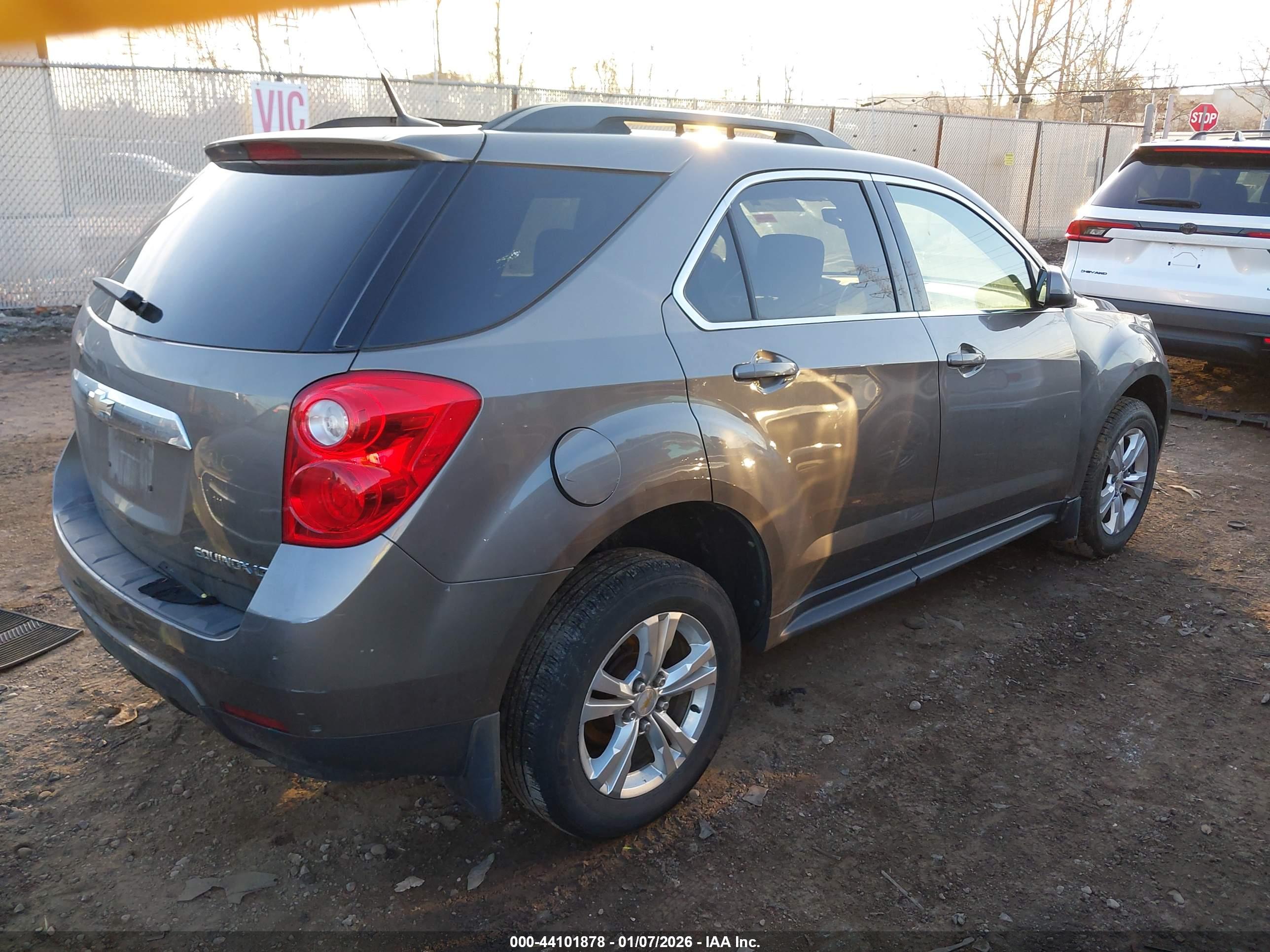 CHEVROLET EQUINOX image 4