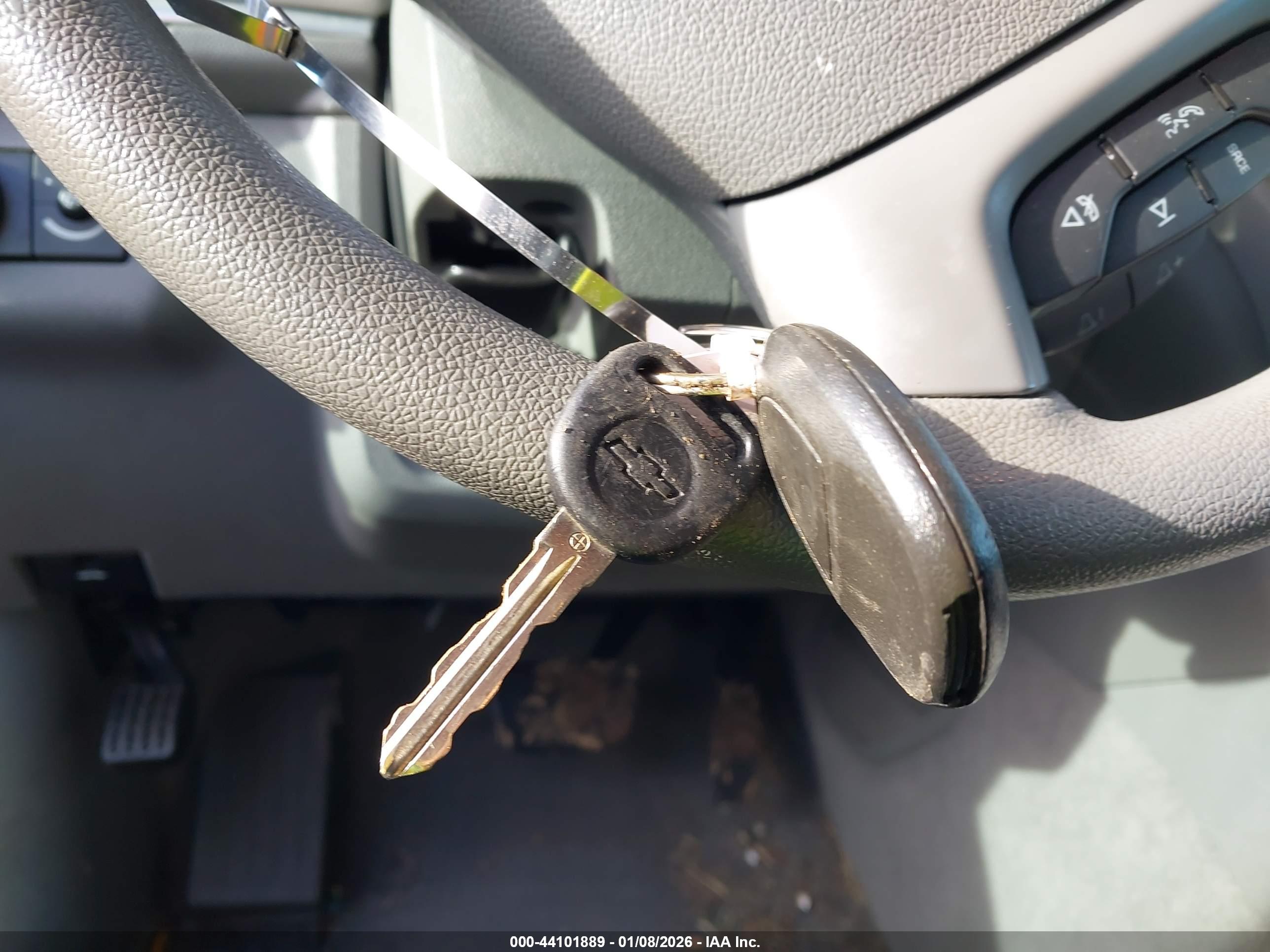 CHEVROLET TRAVERSE image 11