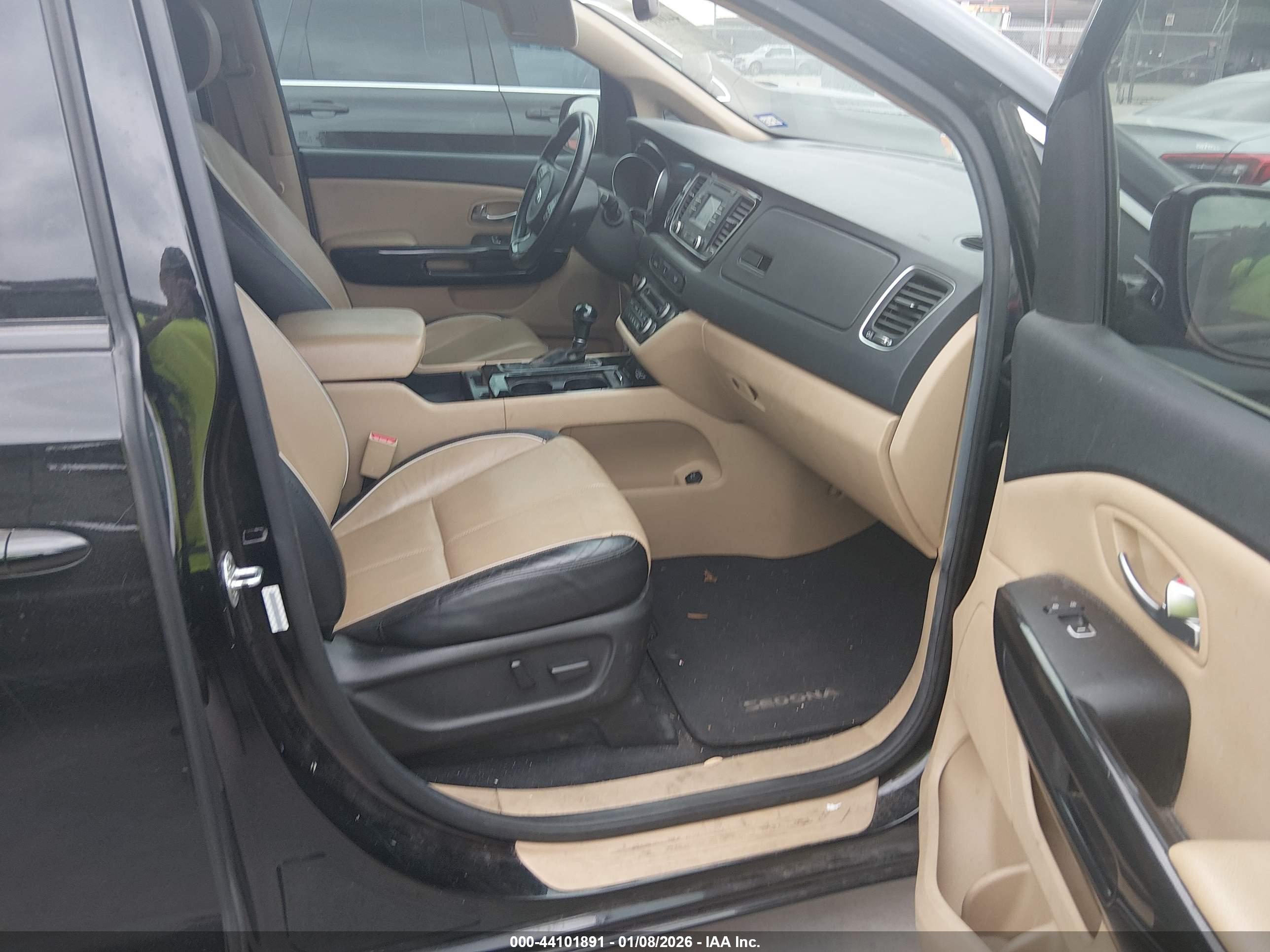 KIA SEDONA image 5