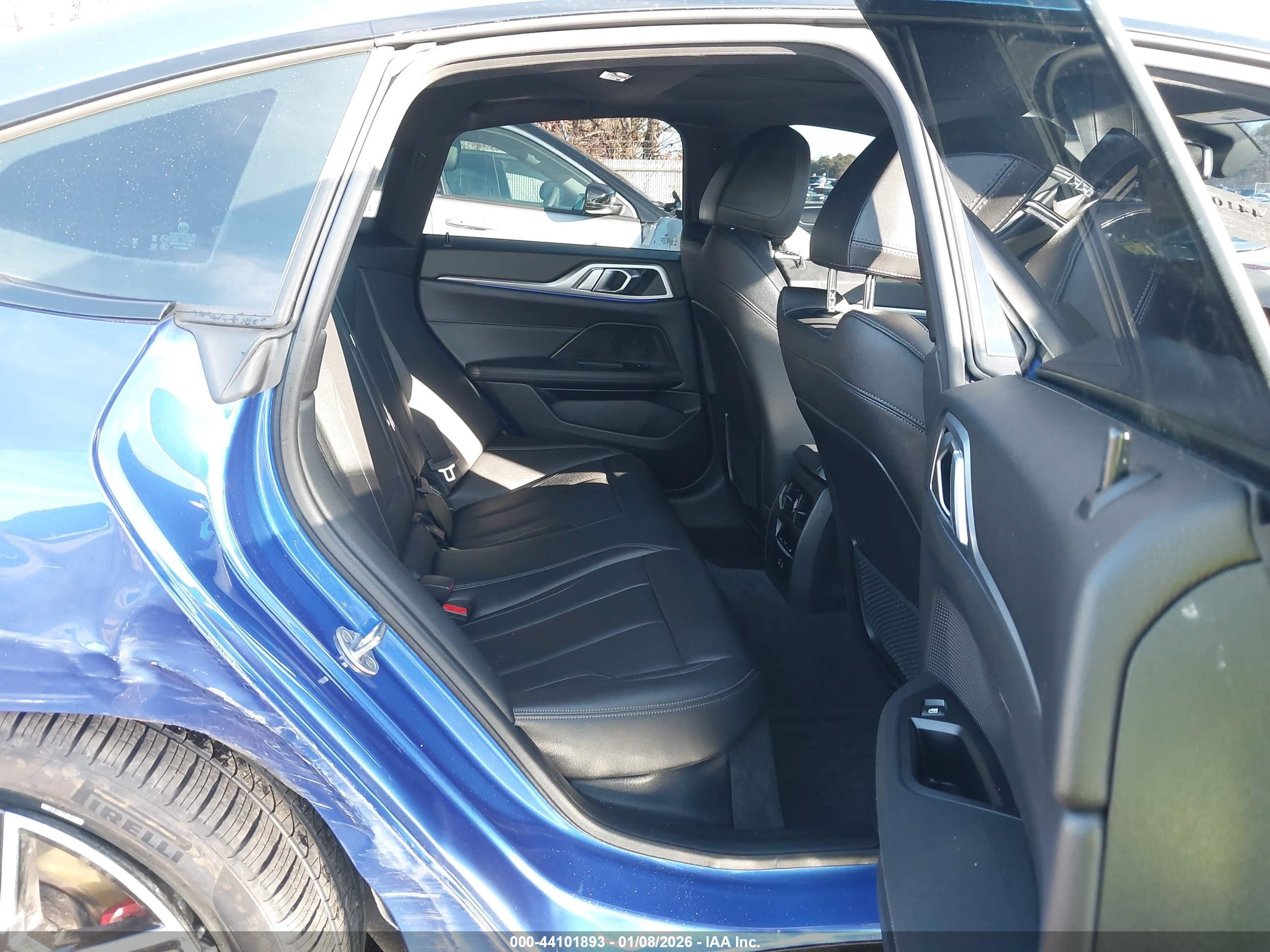 BMW M440I image 8