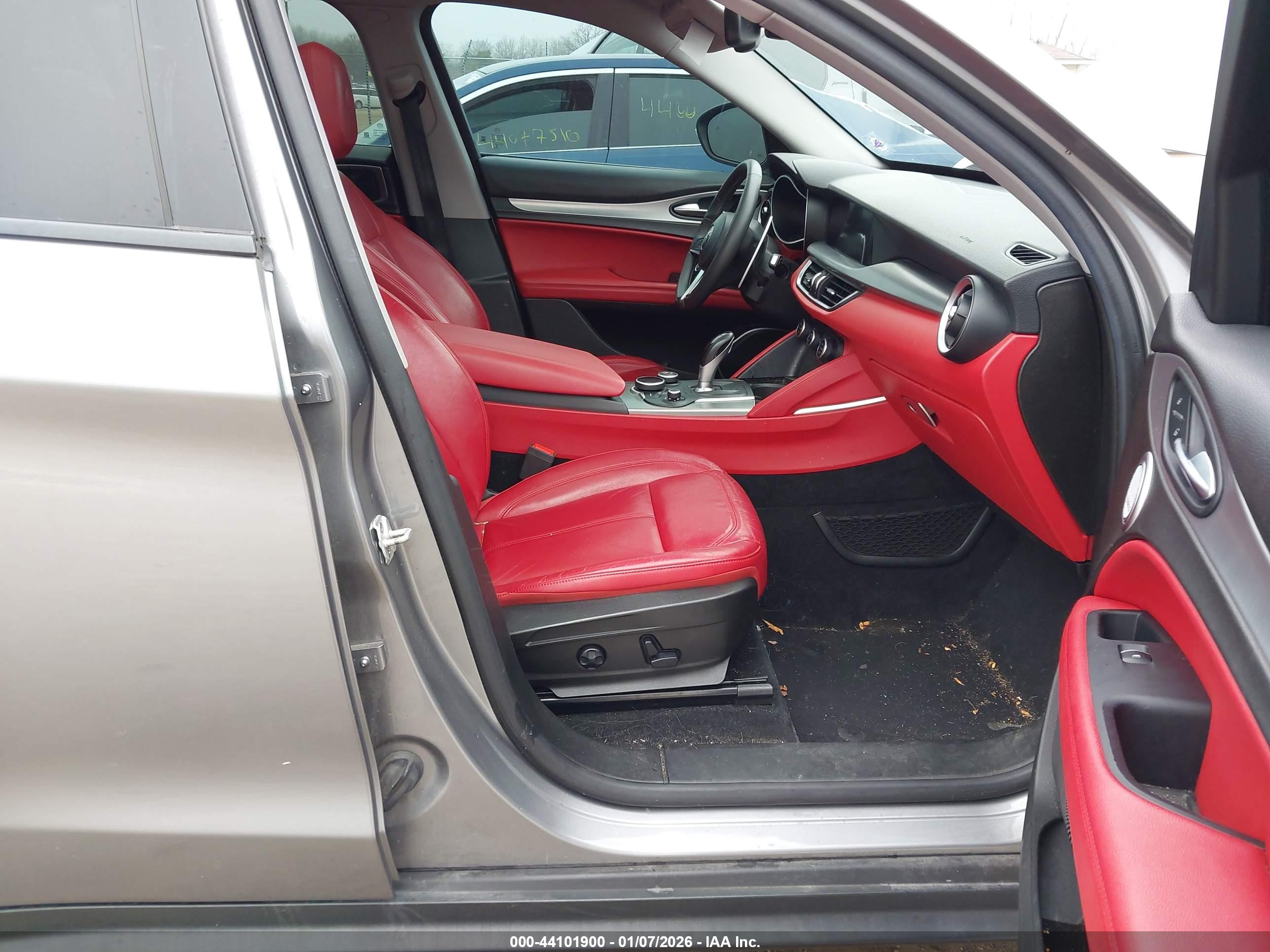 ALFA ROMEO image 5