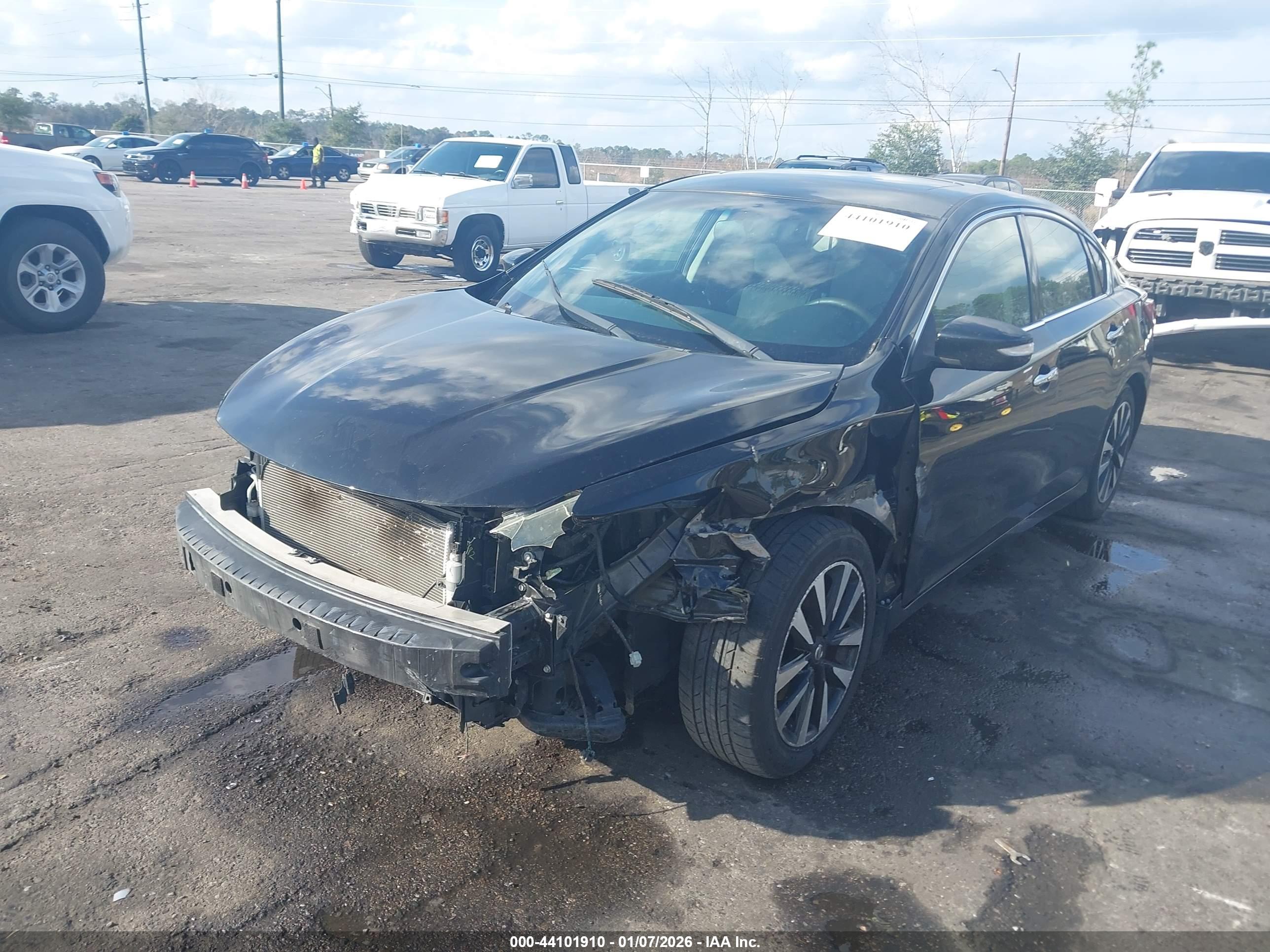 NISSAN ALTIMA image 2