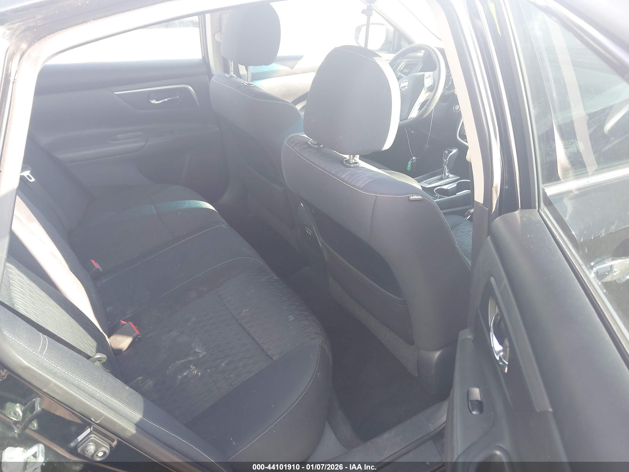NISSAN ALTIMA image 8