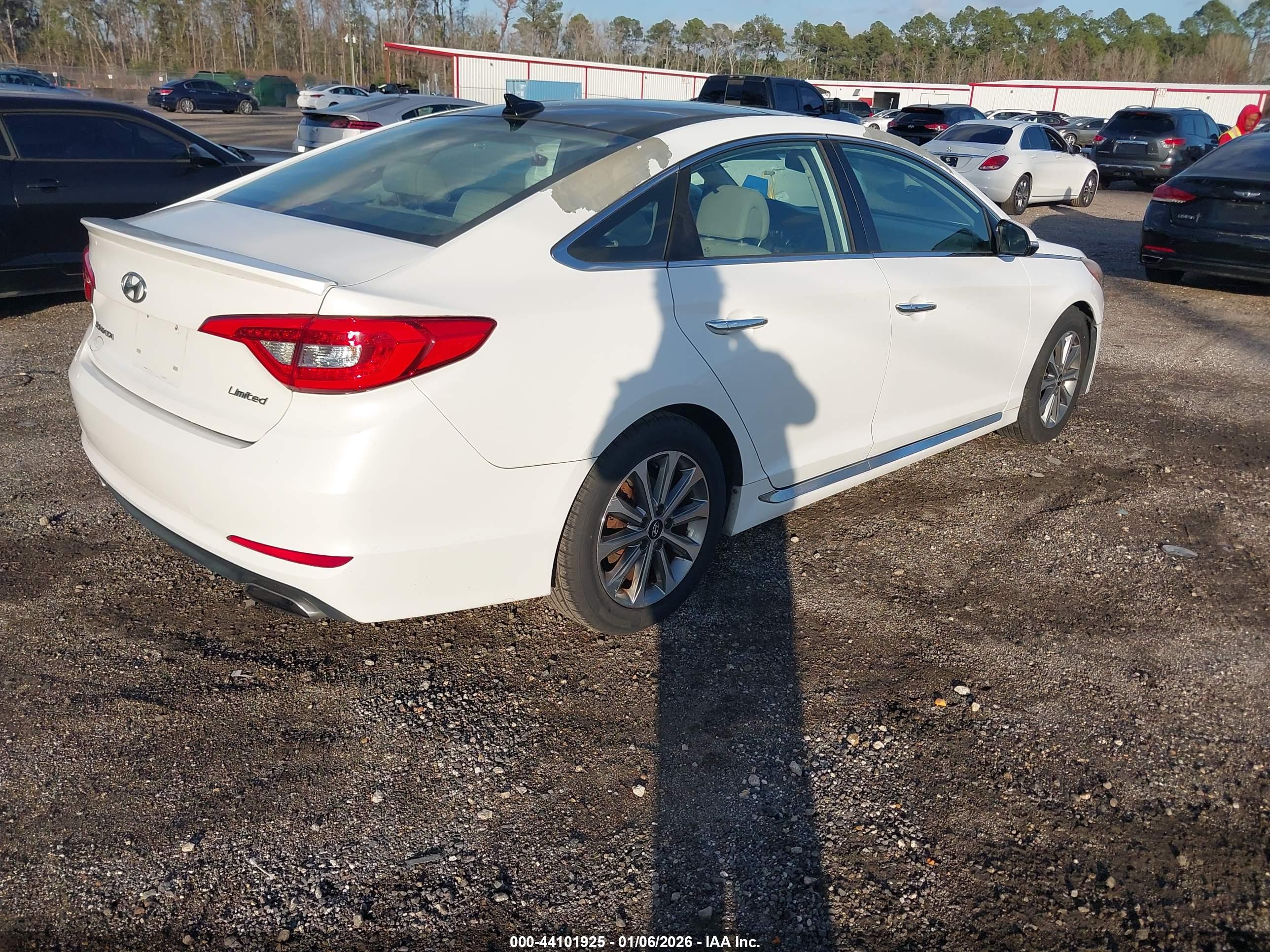 HYUNDAI SONATA image 4