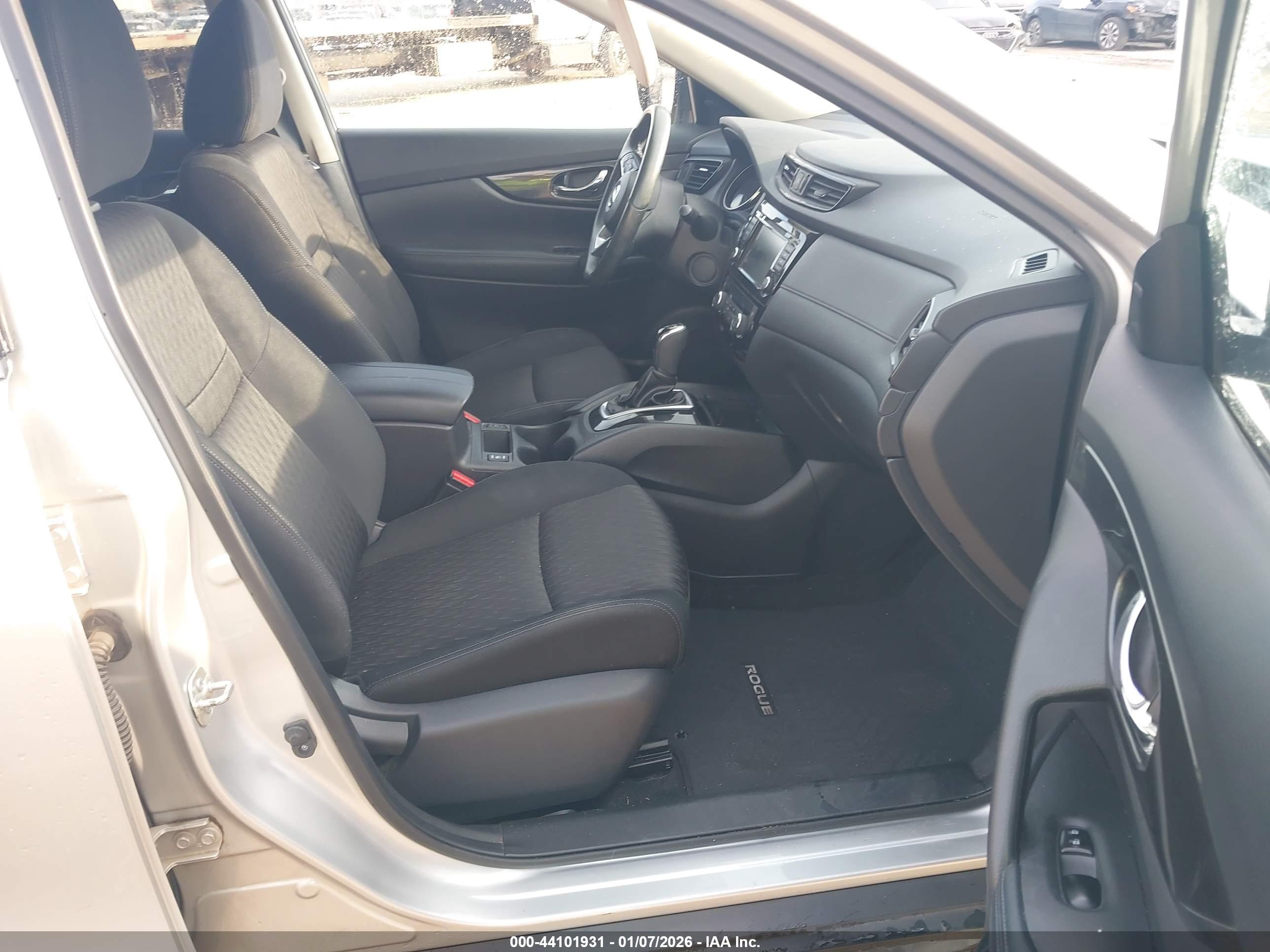 NISSAN ROGUE image 5