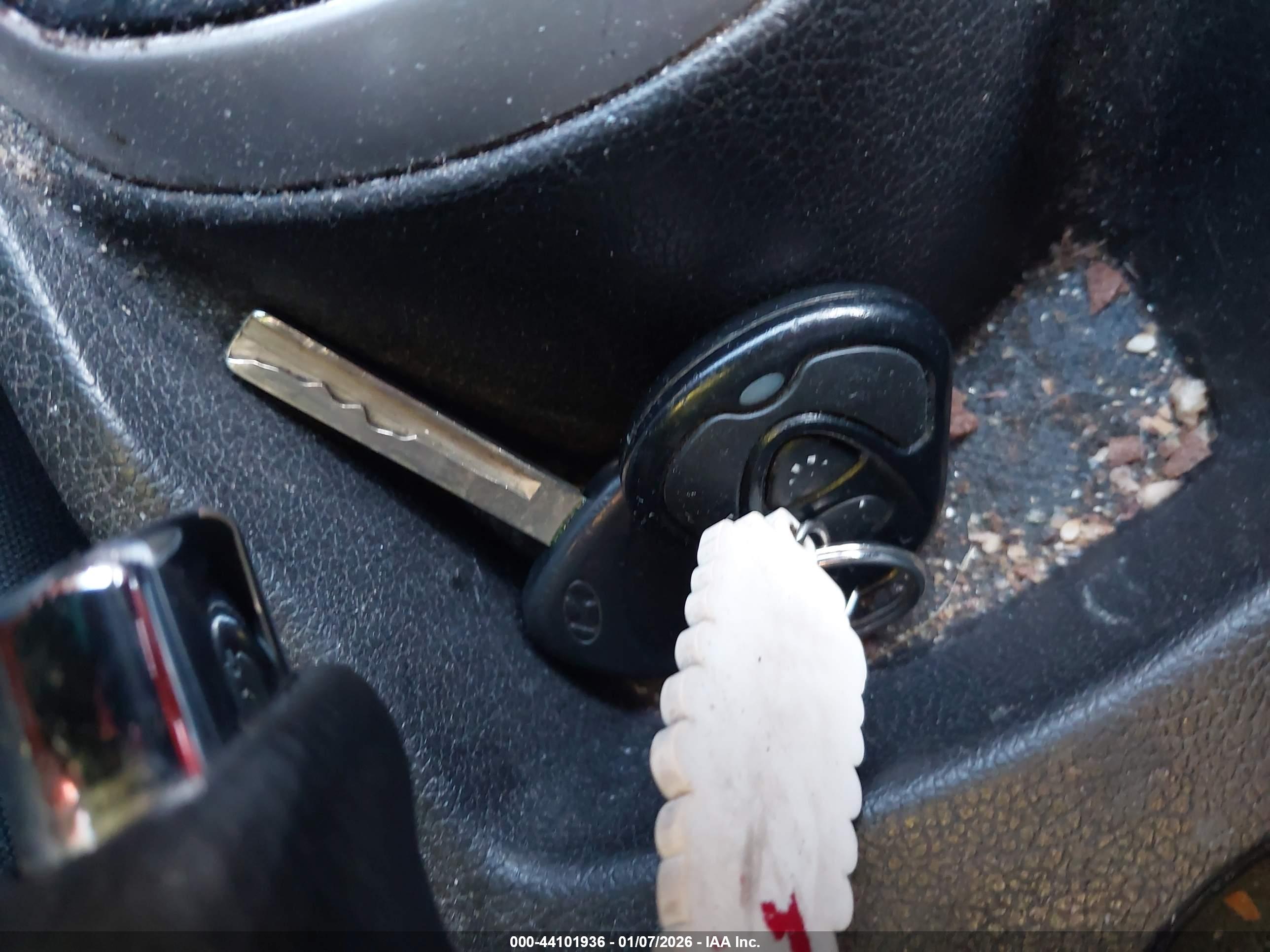 HYUNDAI ACCENT image 11