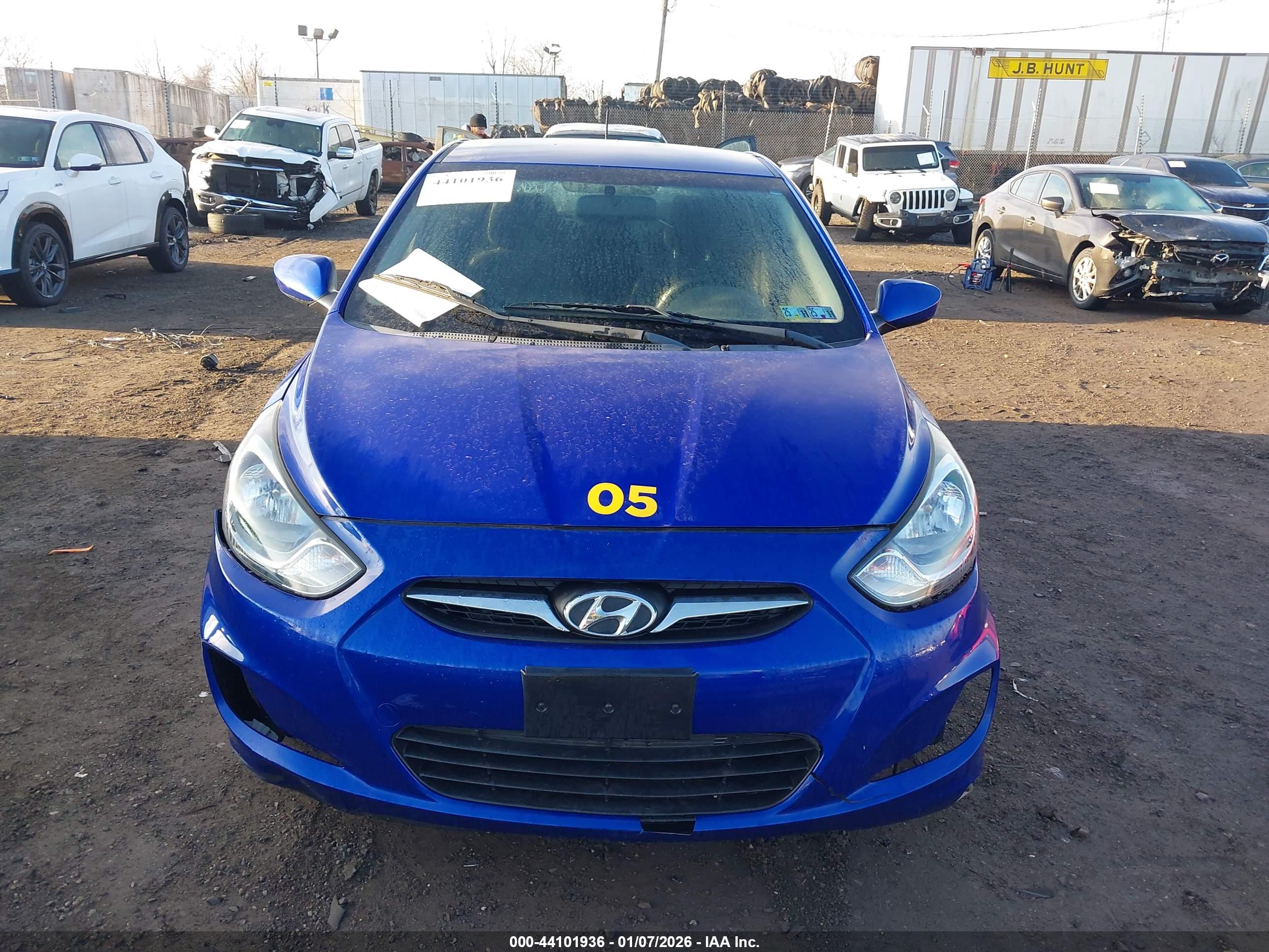 HYUNDAI ACCENT image 6