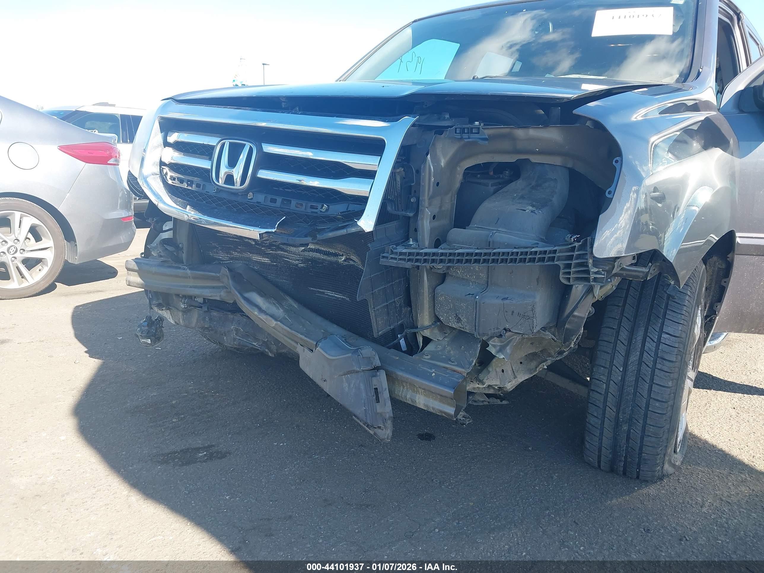 HONDA PILOT image 6