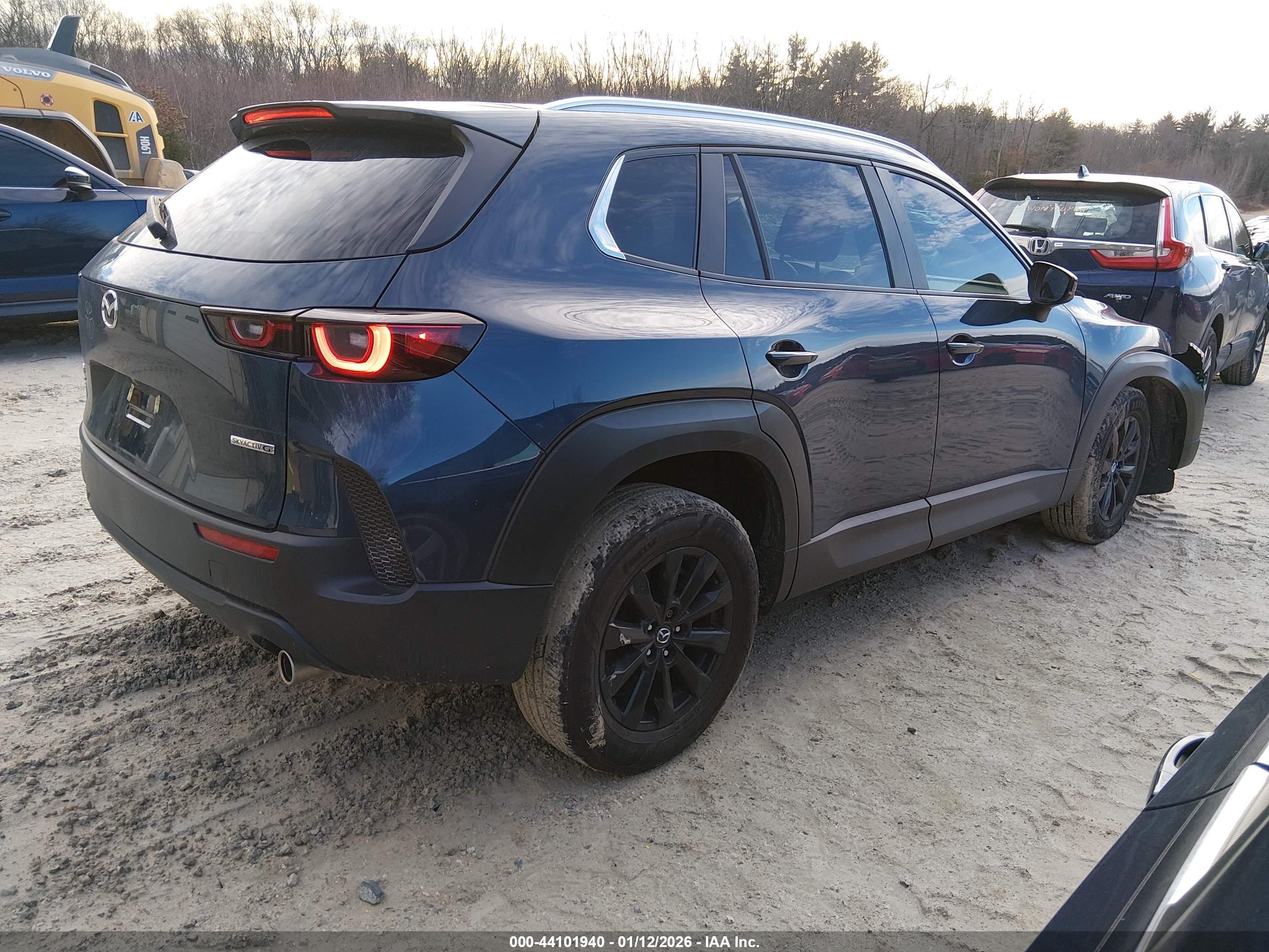 MAZDA CX-50 image 4