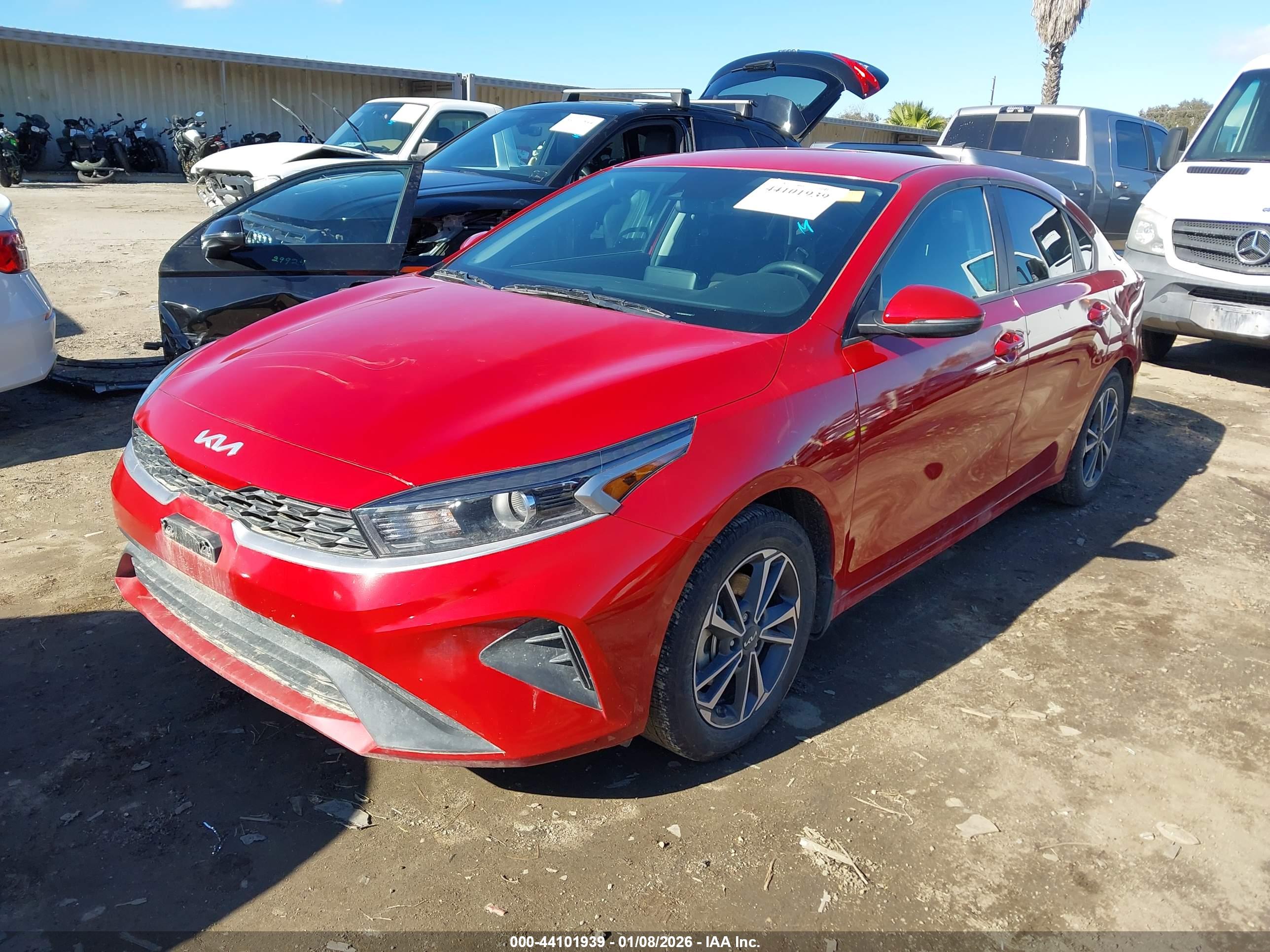 KIA FORTE image 2