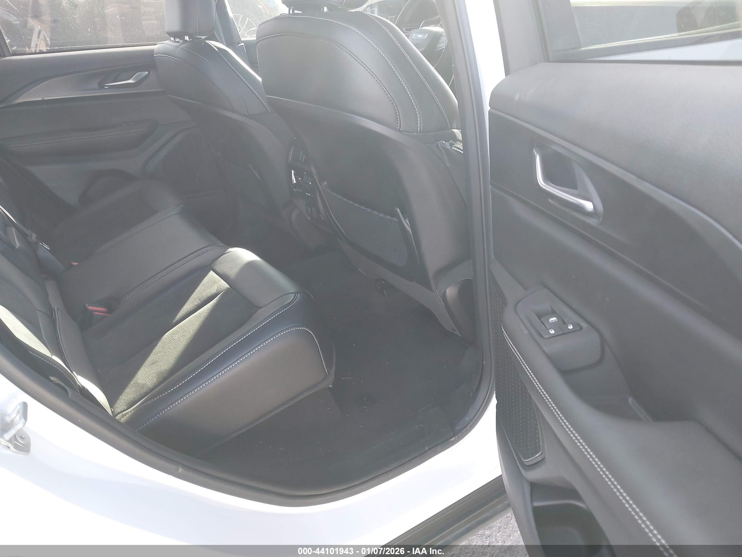 JEEP GRAND image 8