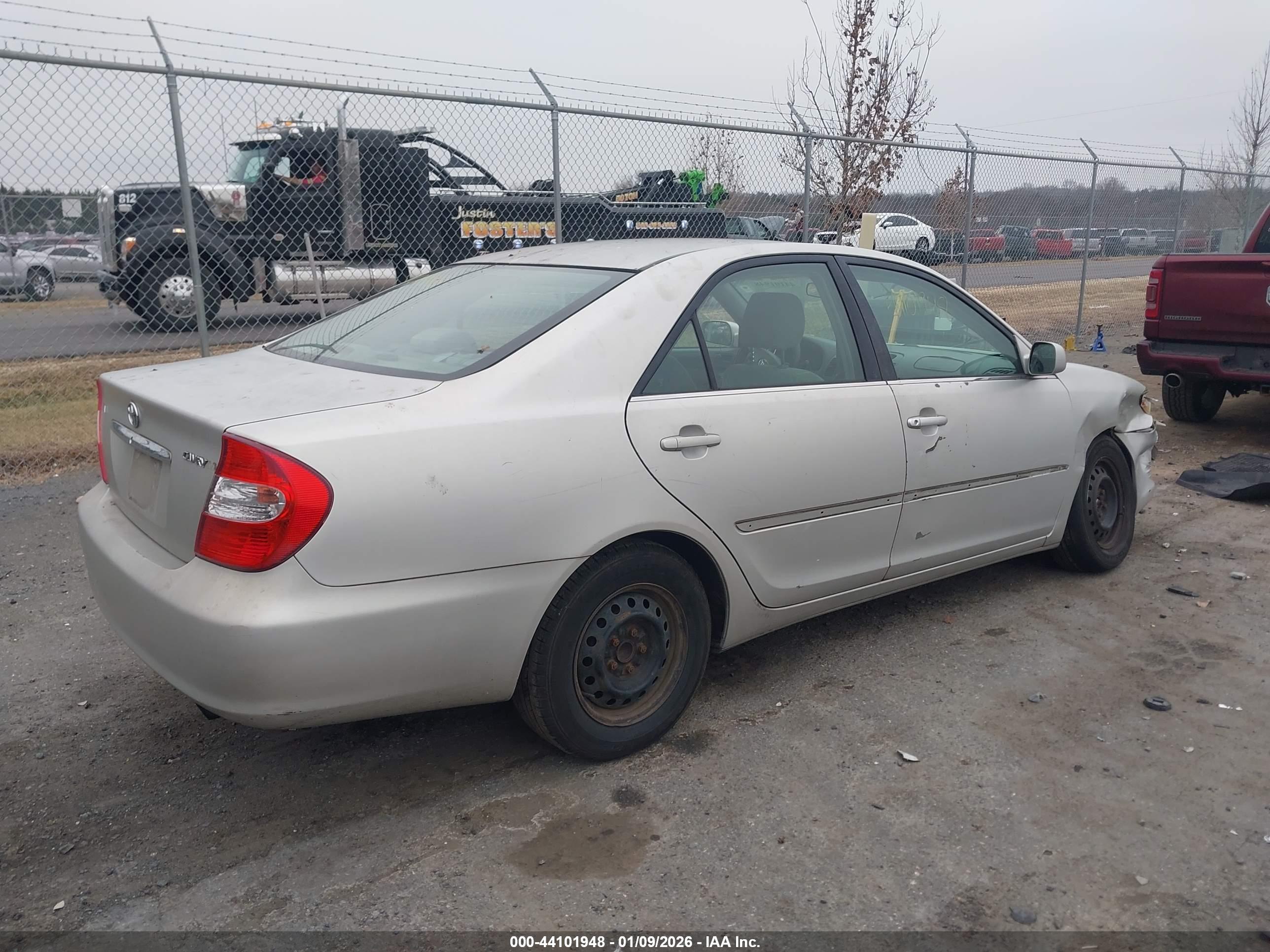 TOYOTA CAMRY image 4