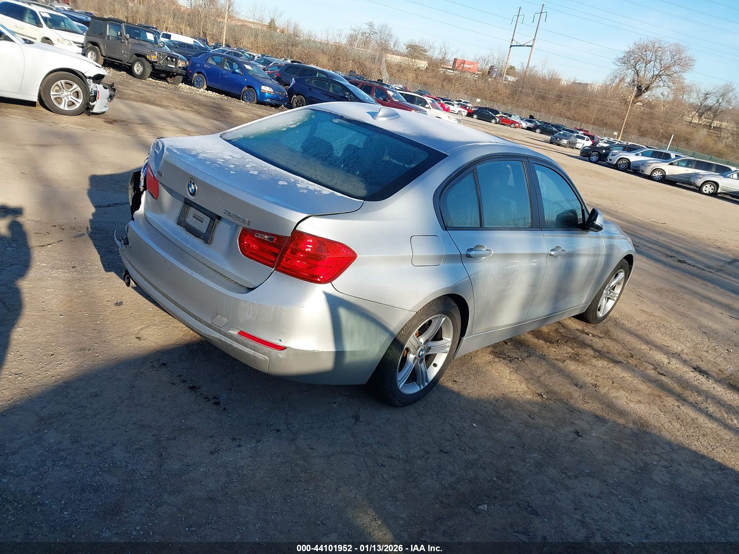 BMW 328I image 4