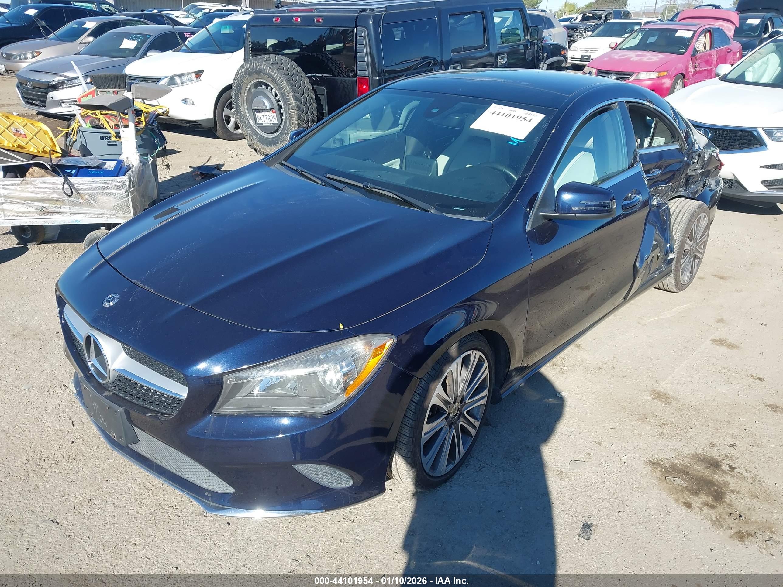 MERCEDES-BENZ CLA image 2