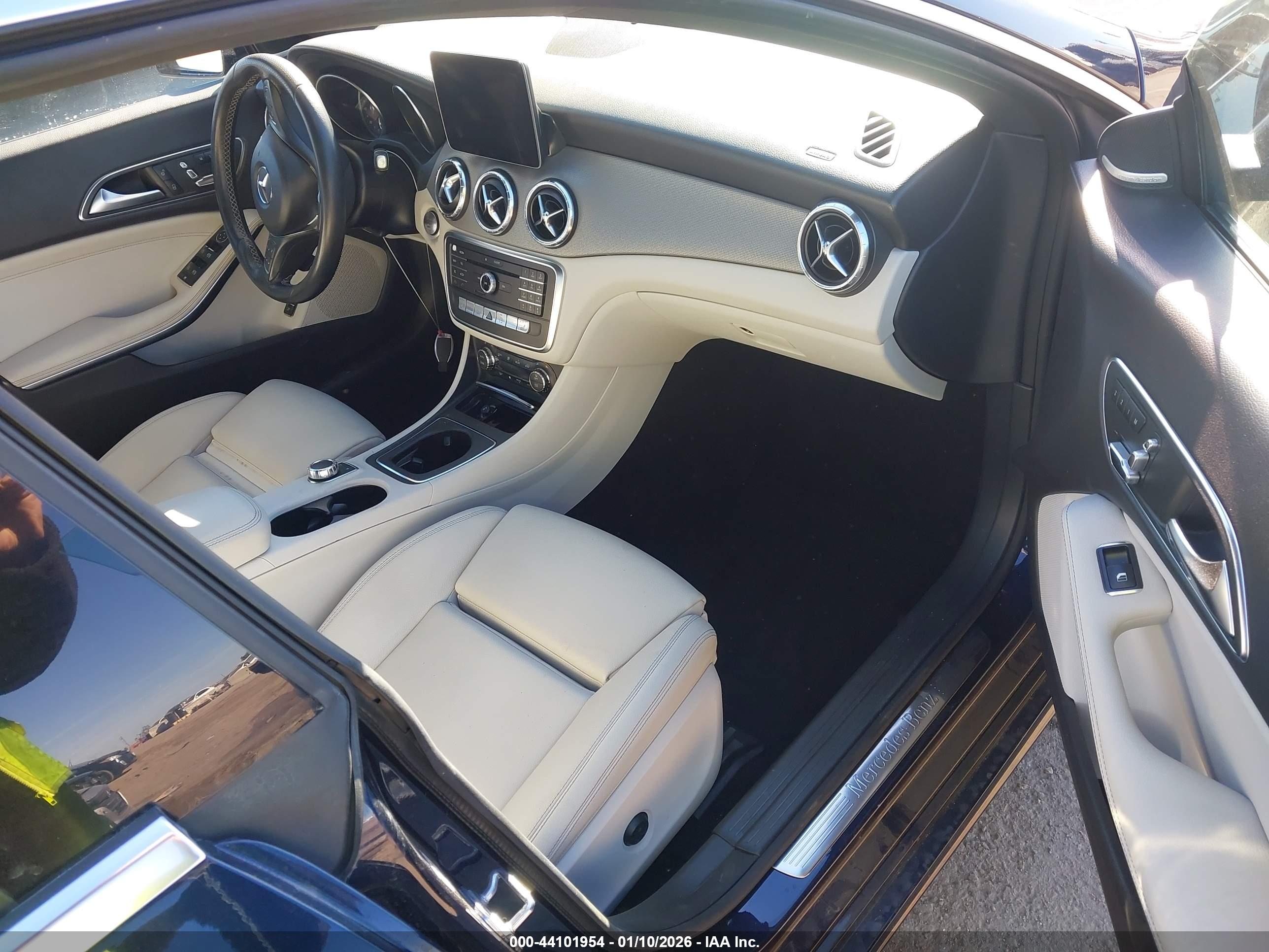 MERCEDES-BENZ CLA image 5