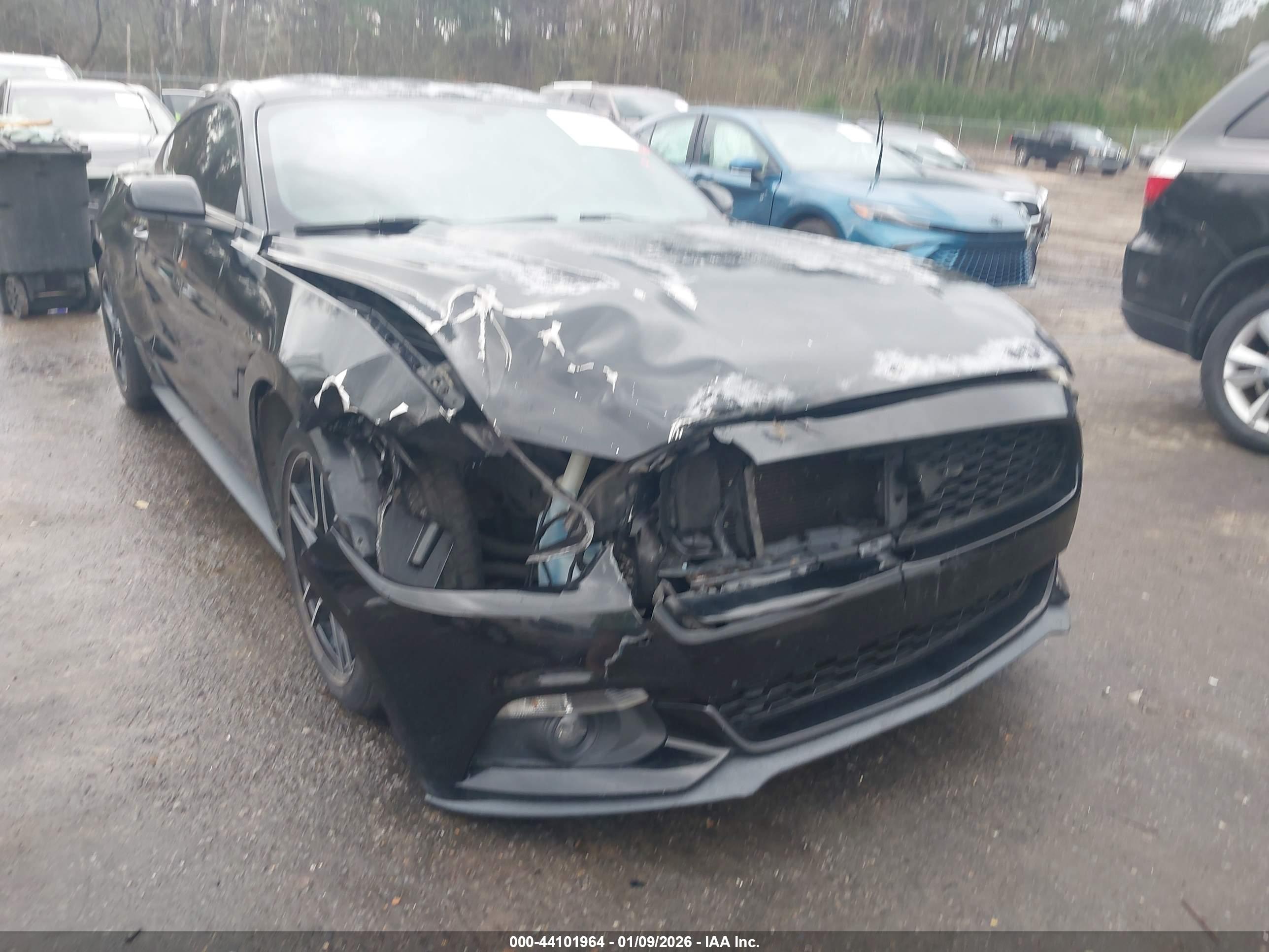 FORD MUSTANG image 6