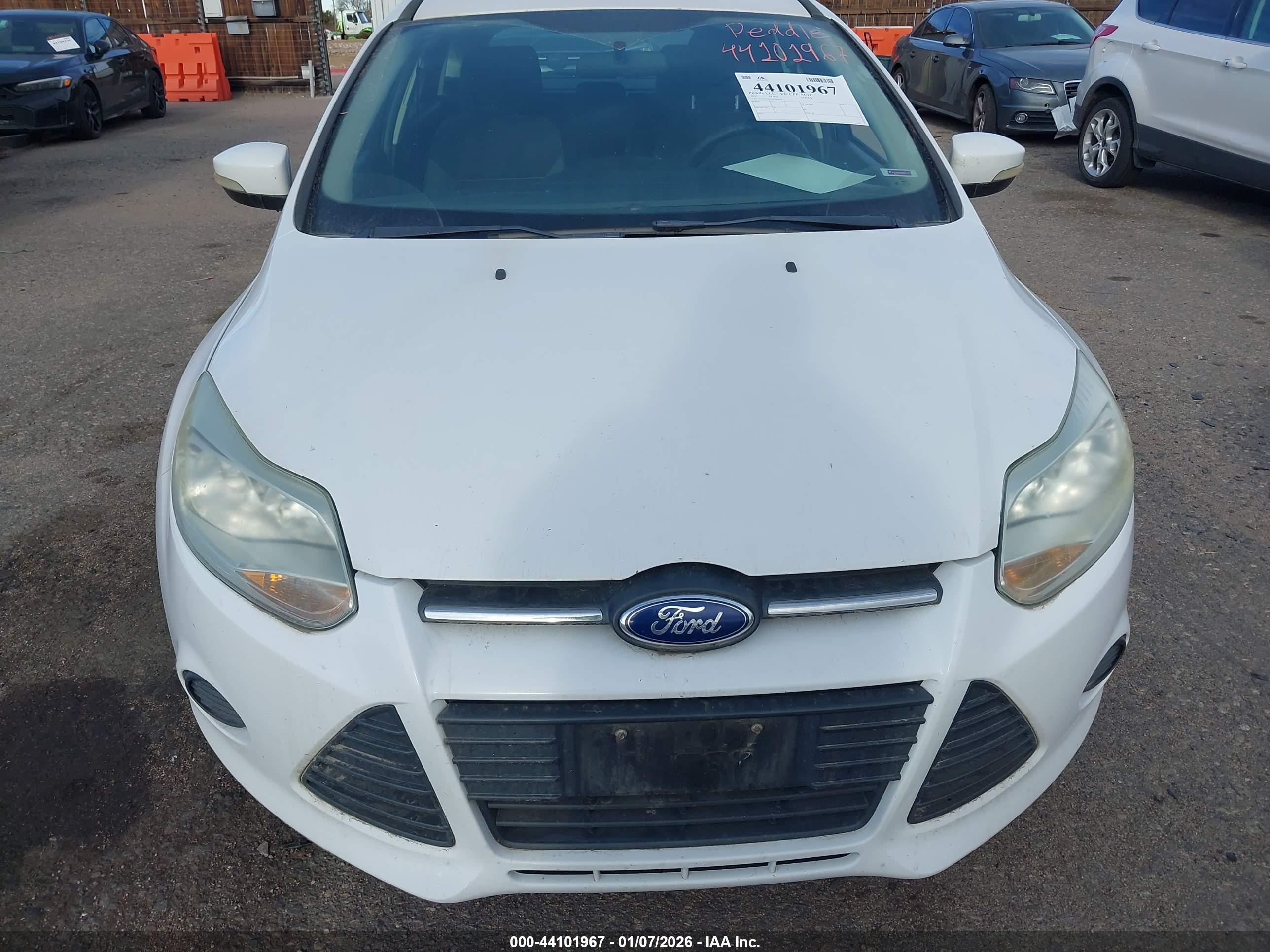 FORD FOCUS image 6