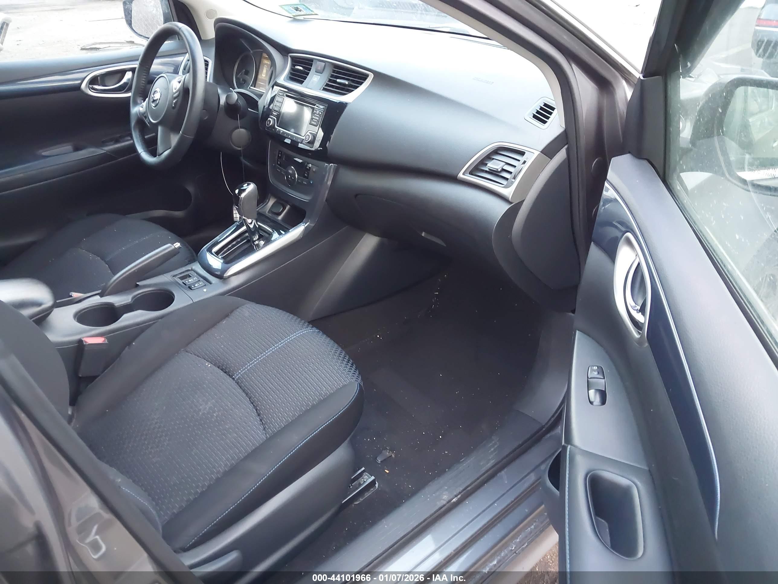 NISSAN SENTRA image 5