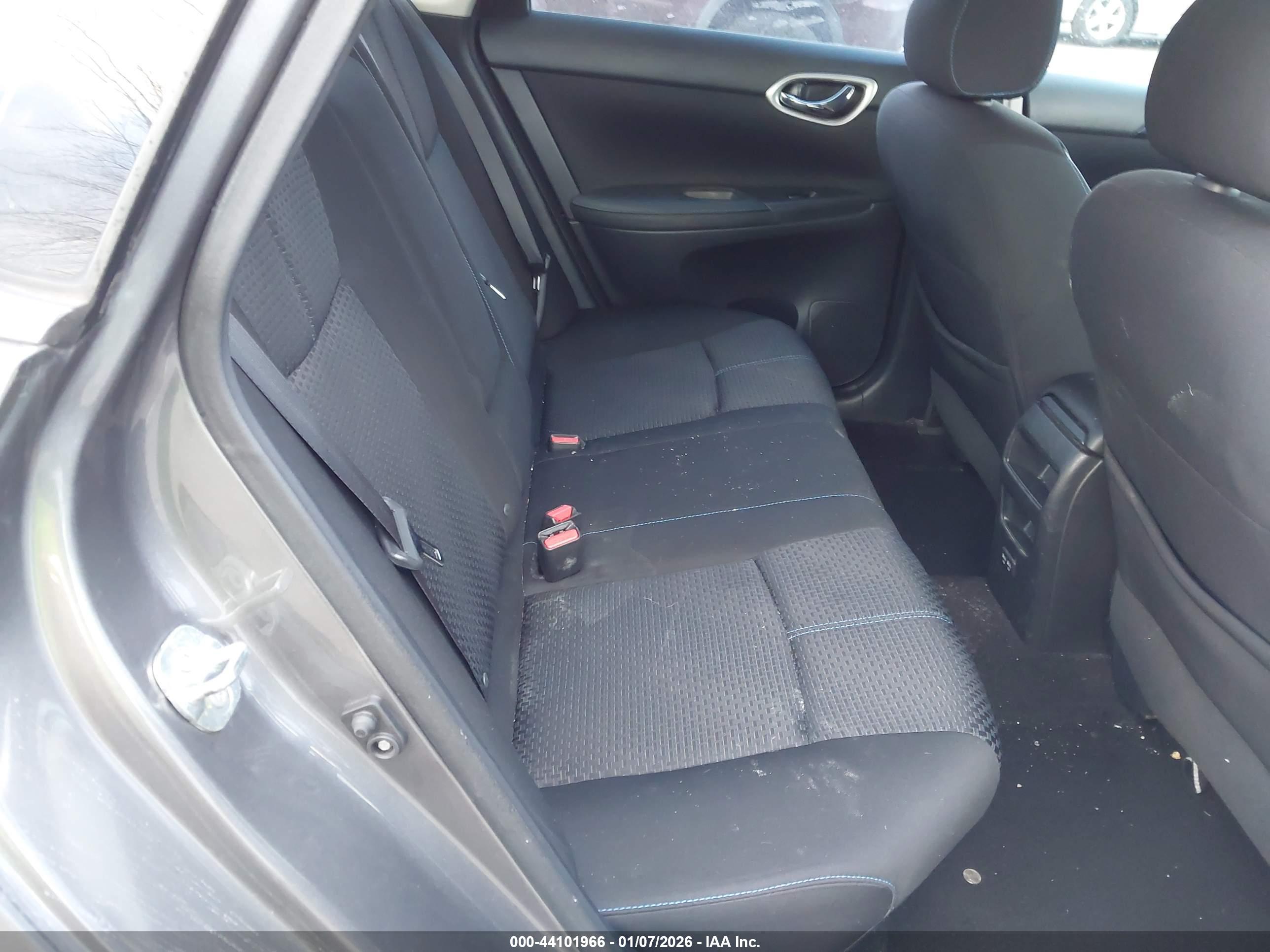 NISSAN SENTRA image 8