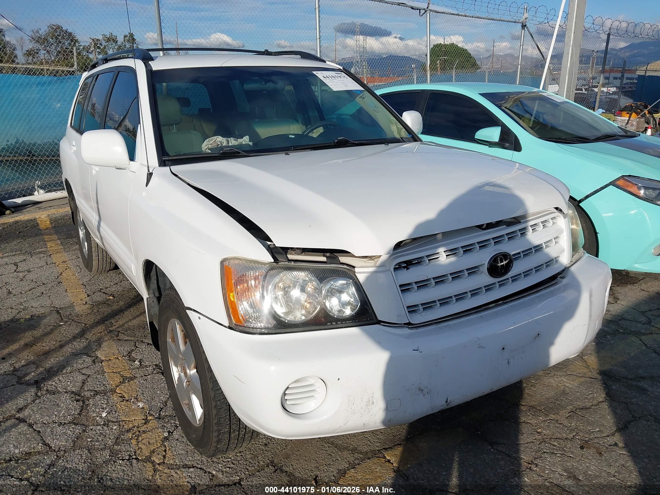 TOYOTA HIGHLANDER image 6