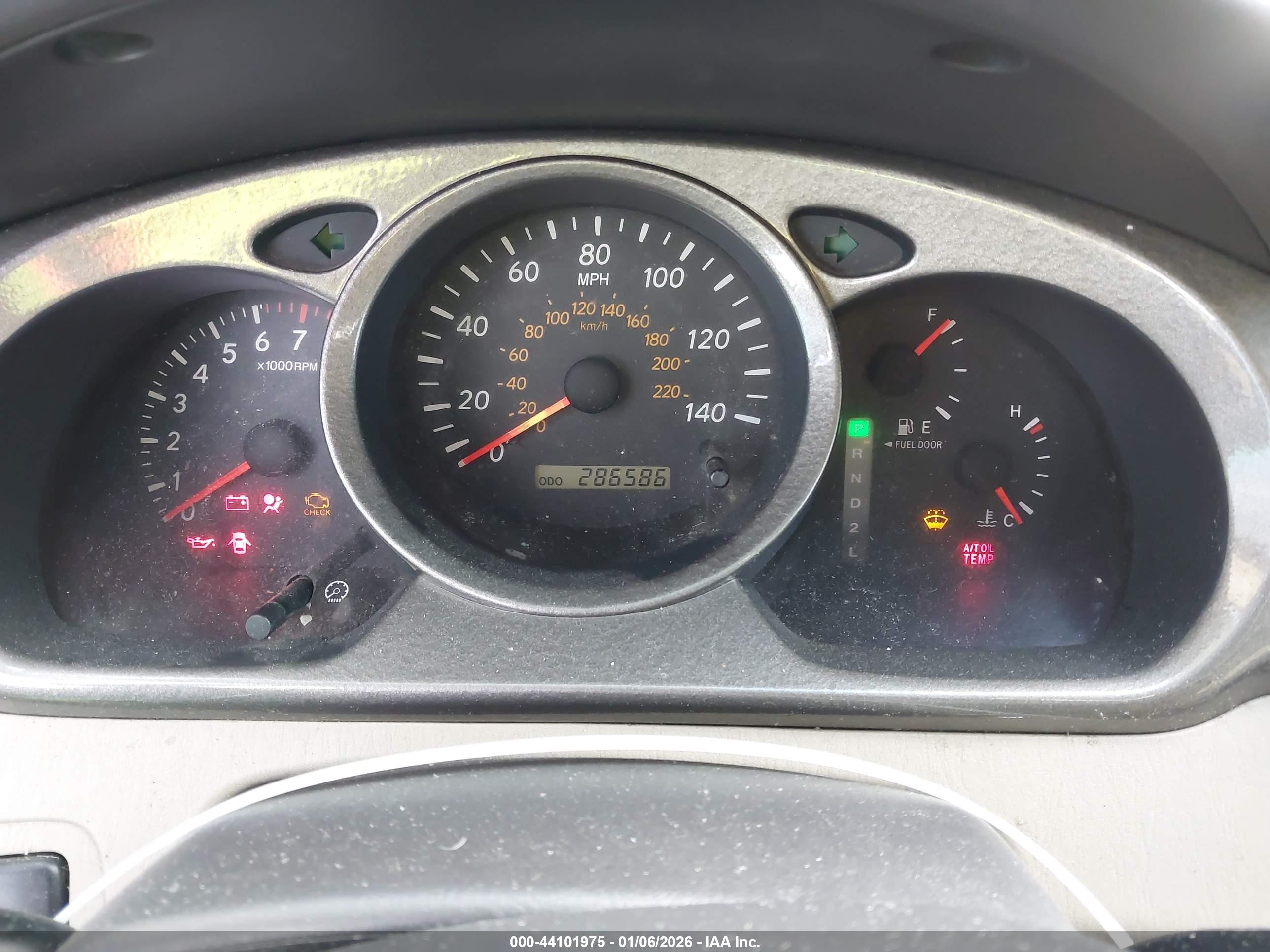 TOYOTA HIGHLANDER image 7