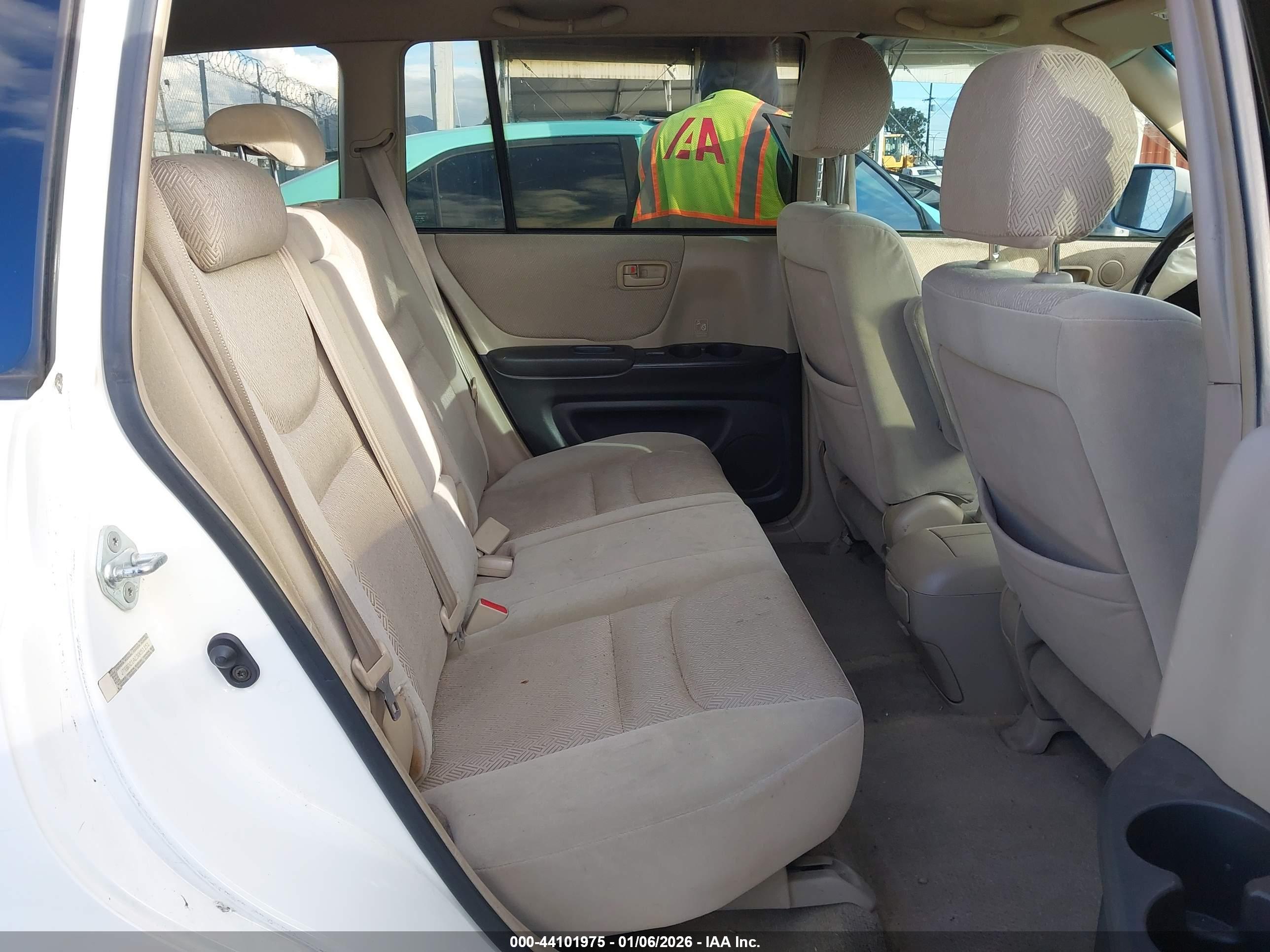 TOYOTA HIGHLANDER image 8