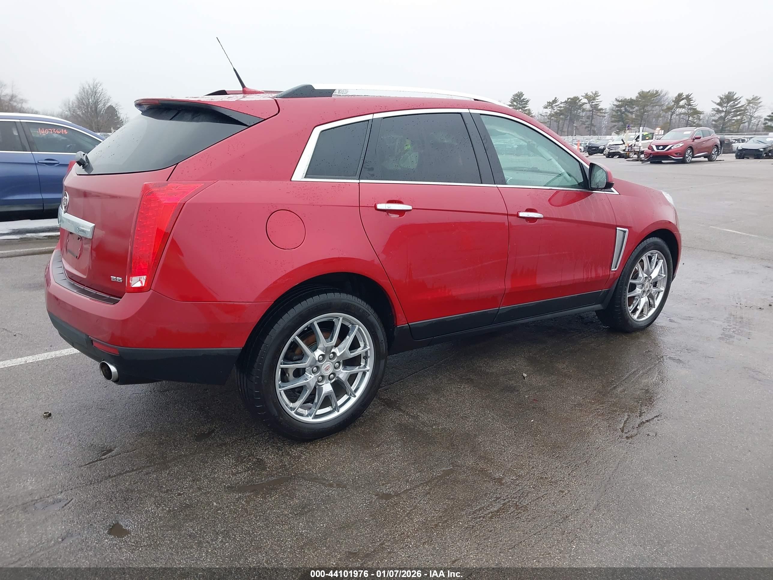 CADILLAC SRX image 4