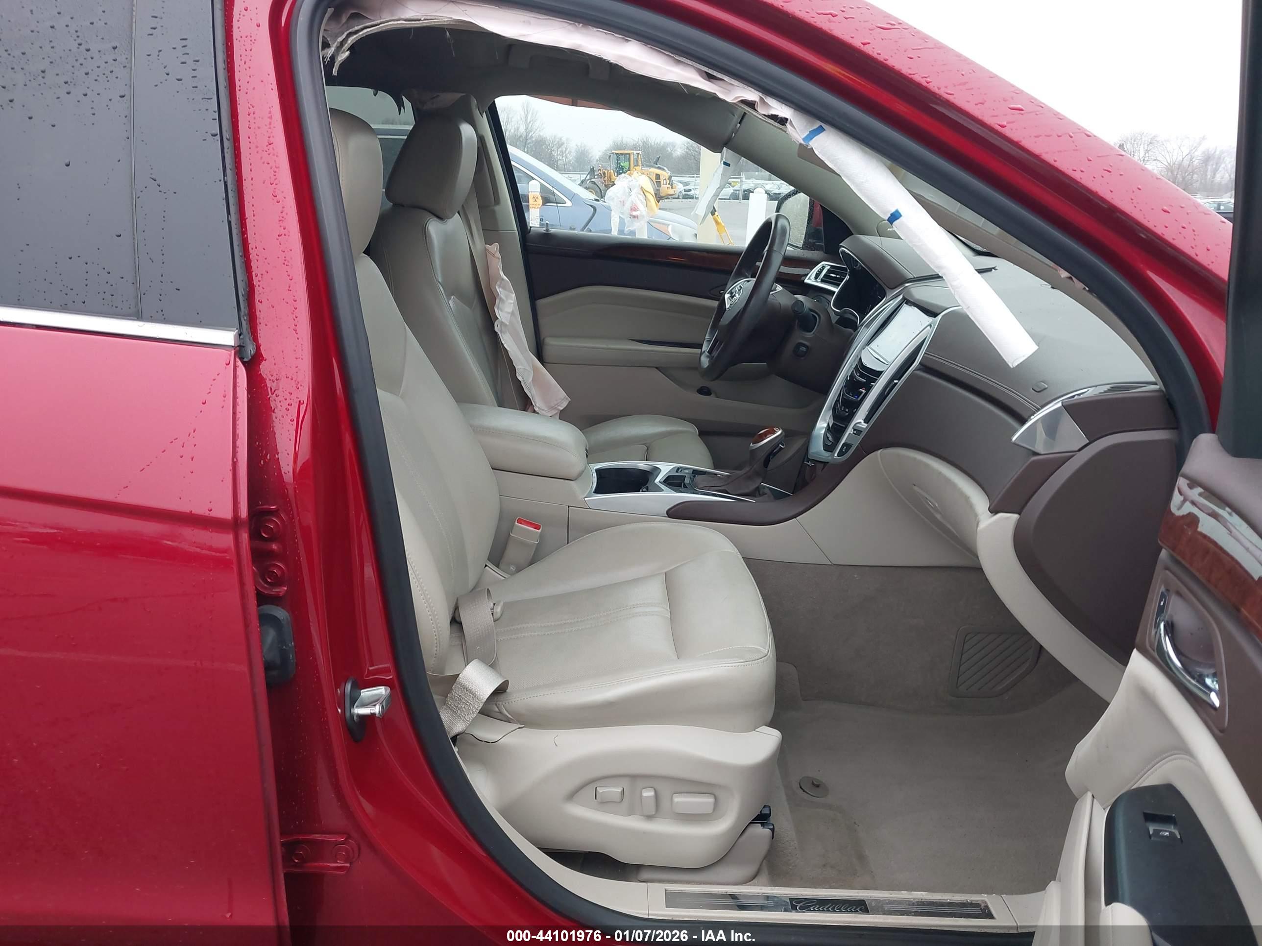 CADILLAC SRX image 5