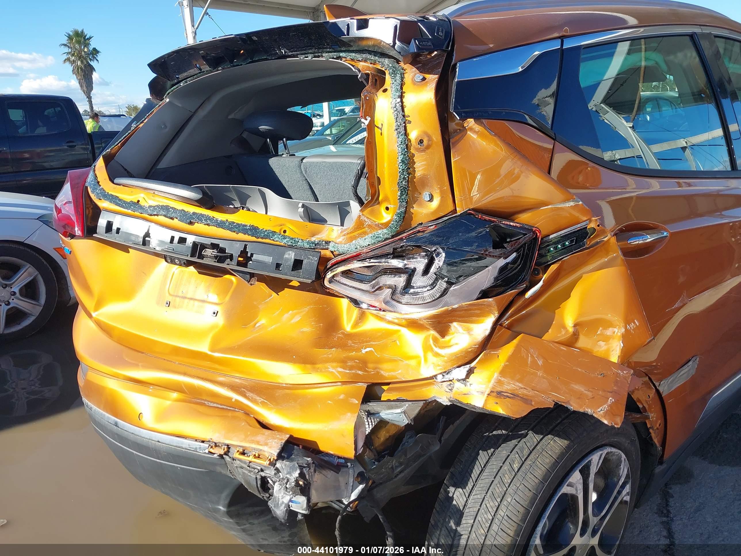 CHEVROLET BOLT image 6