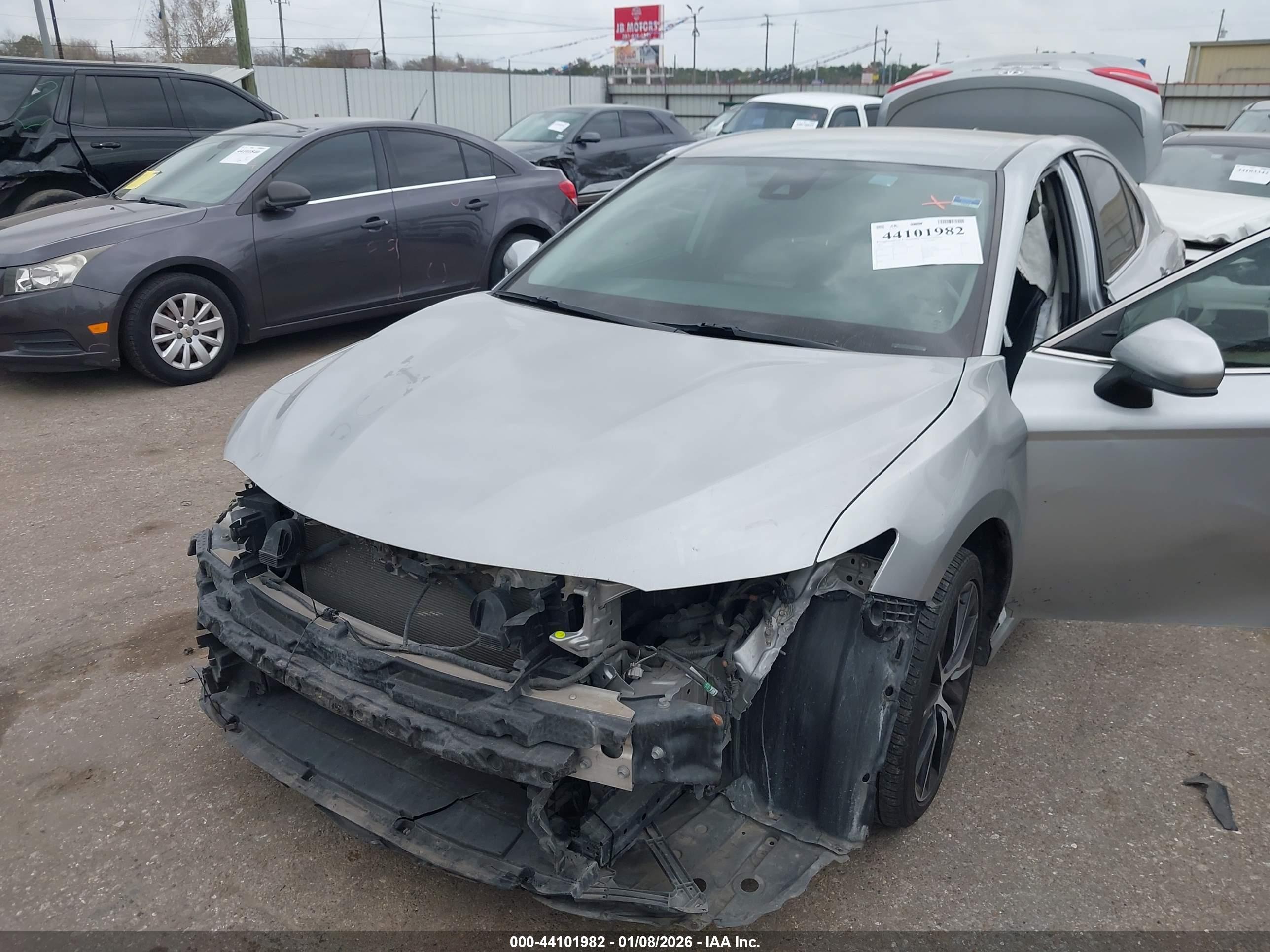 TOYOTA CAMRY image 6