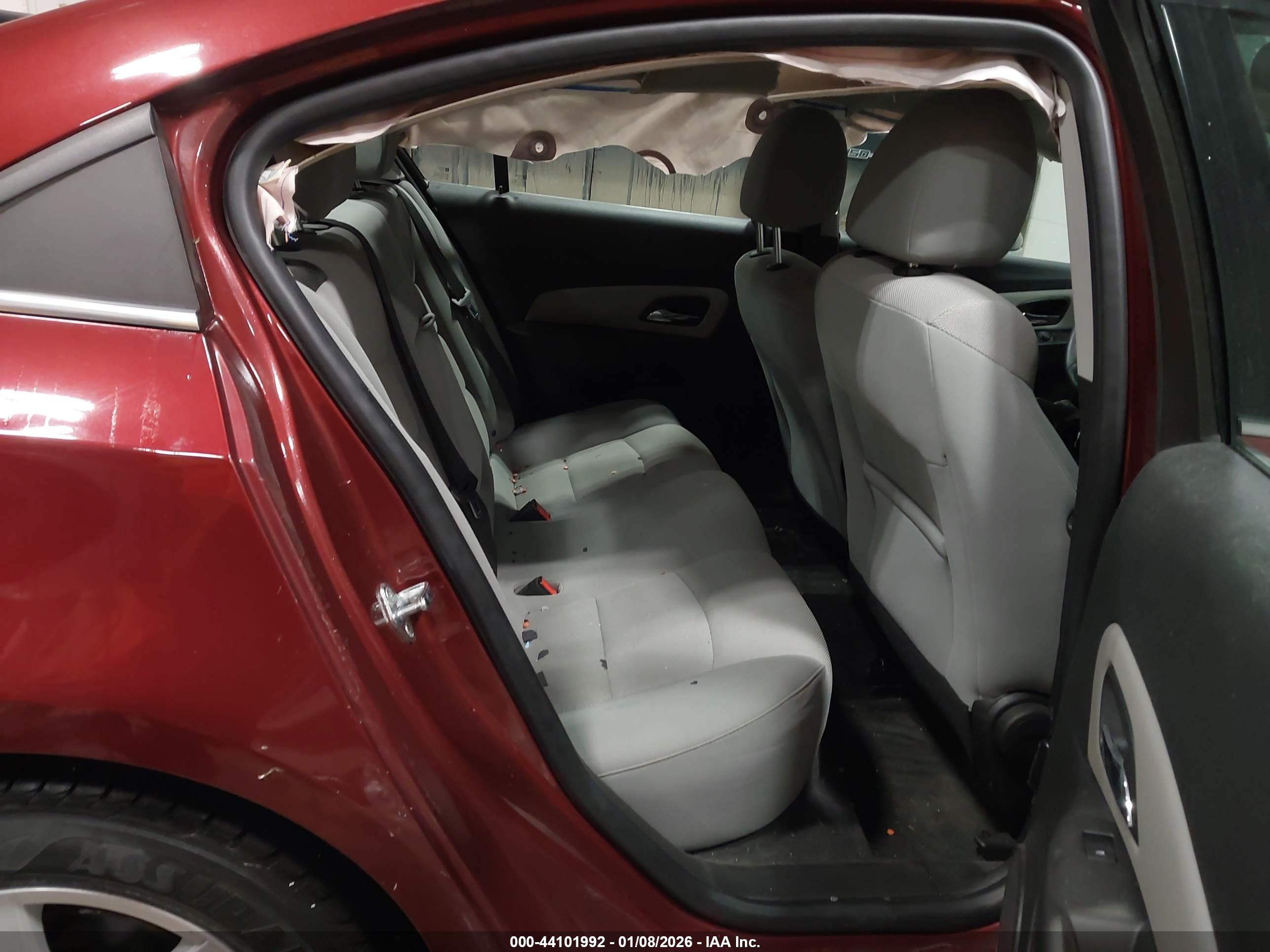 CHEVROLET CRUZE image 8