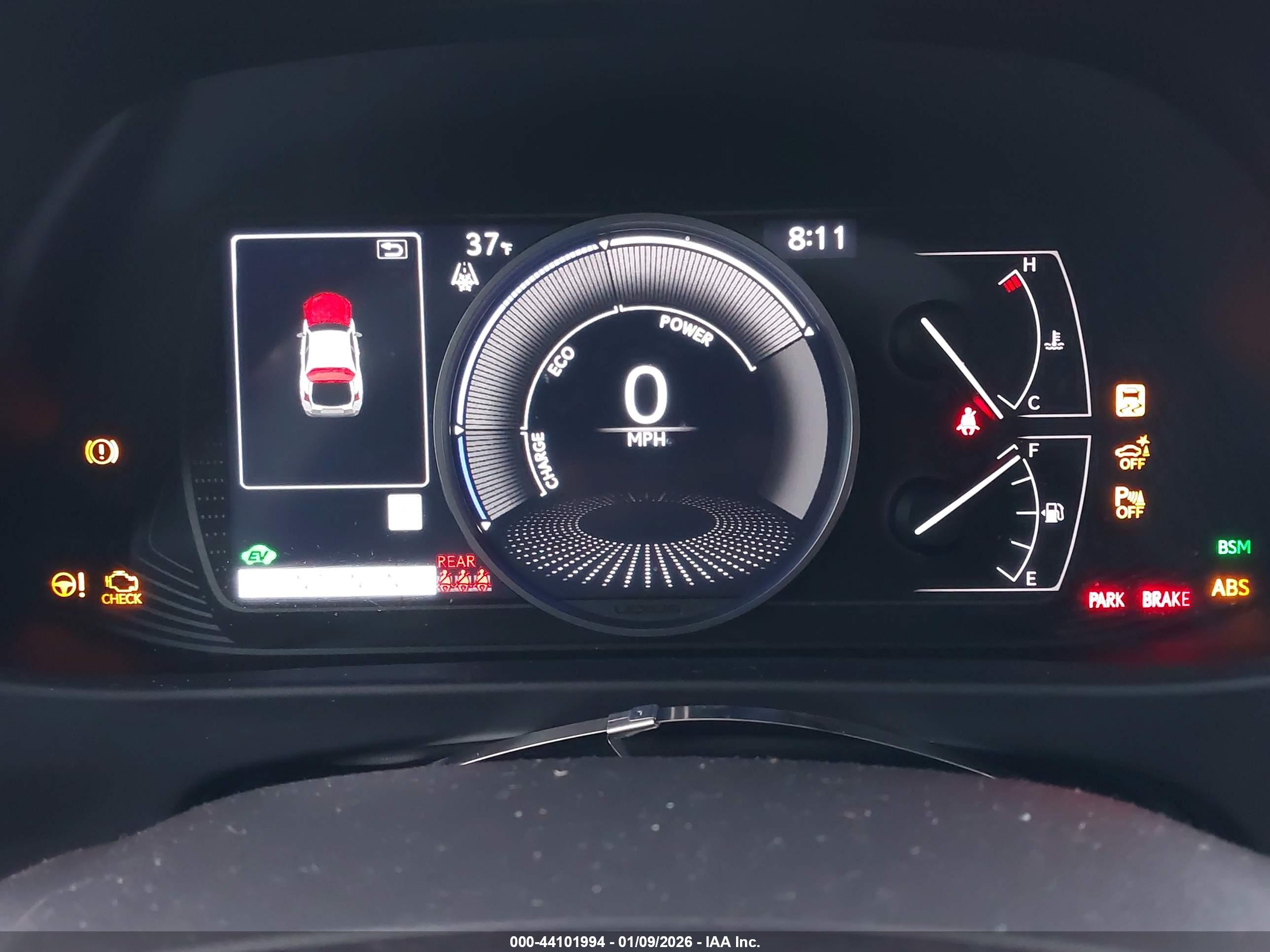 LEXUS UX image 7