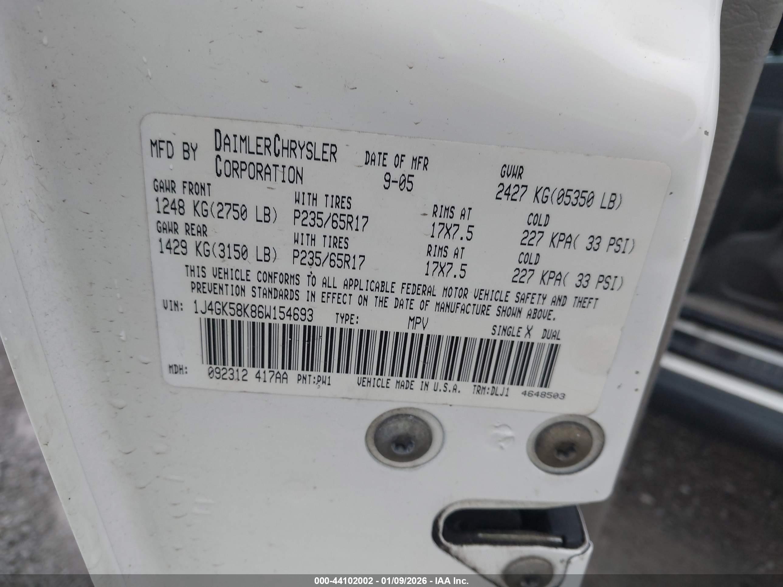 JEEP LIBERTY image 9