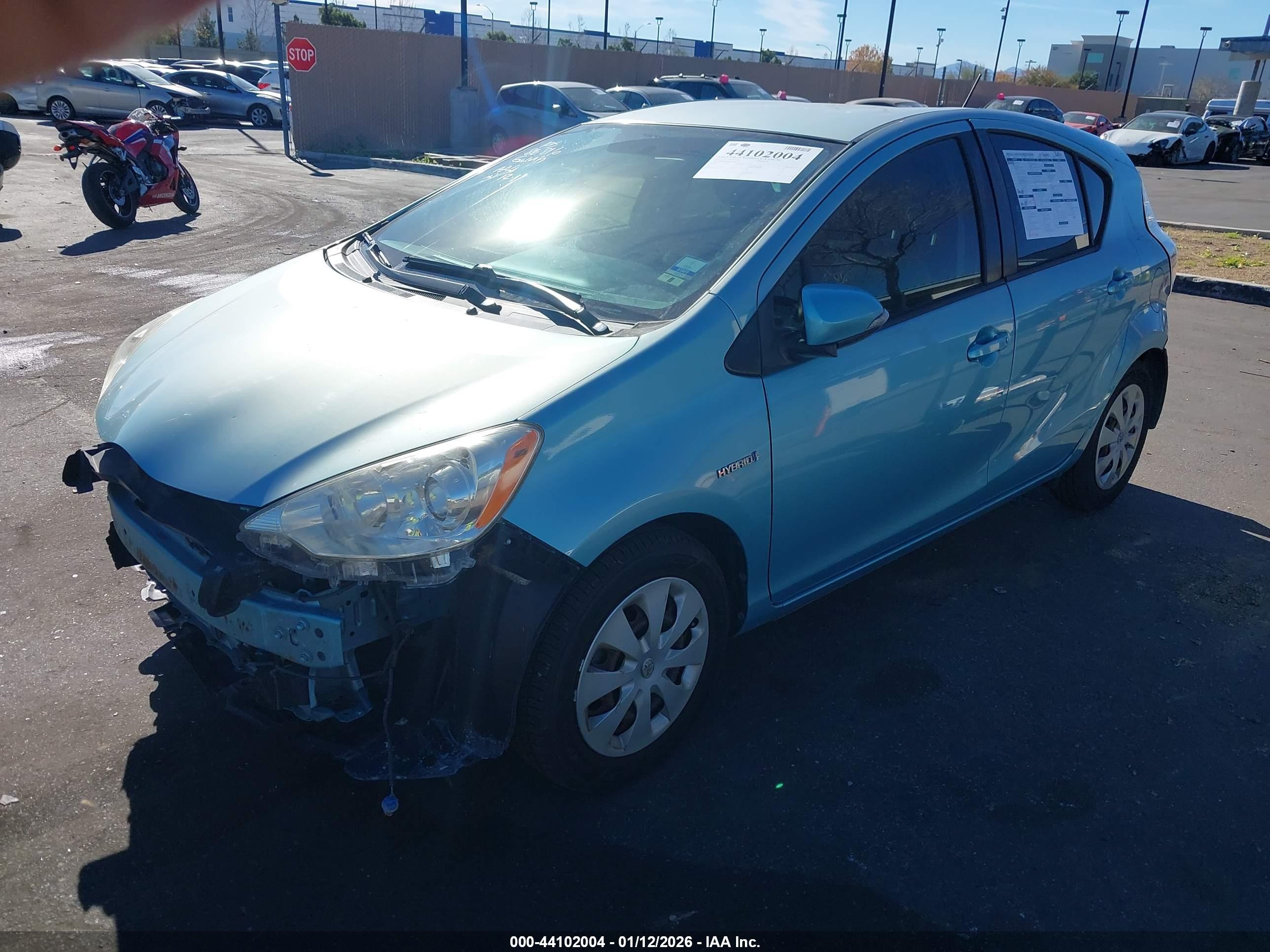 TOYOTA PRIUS image 2