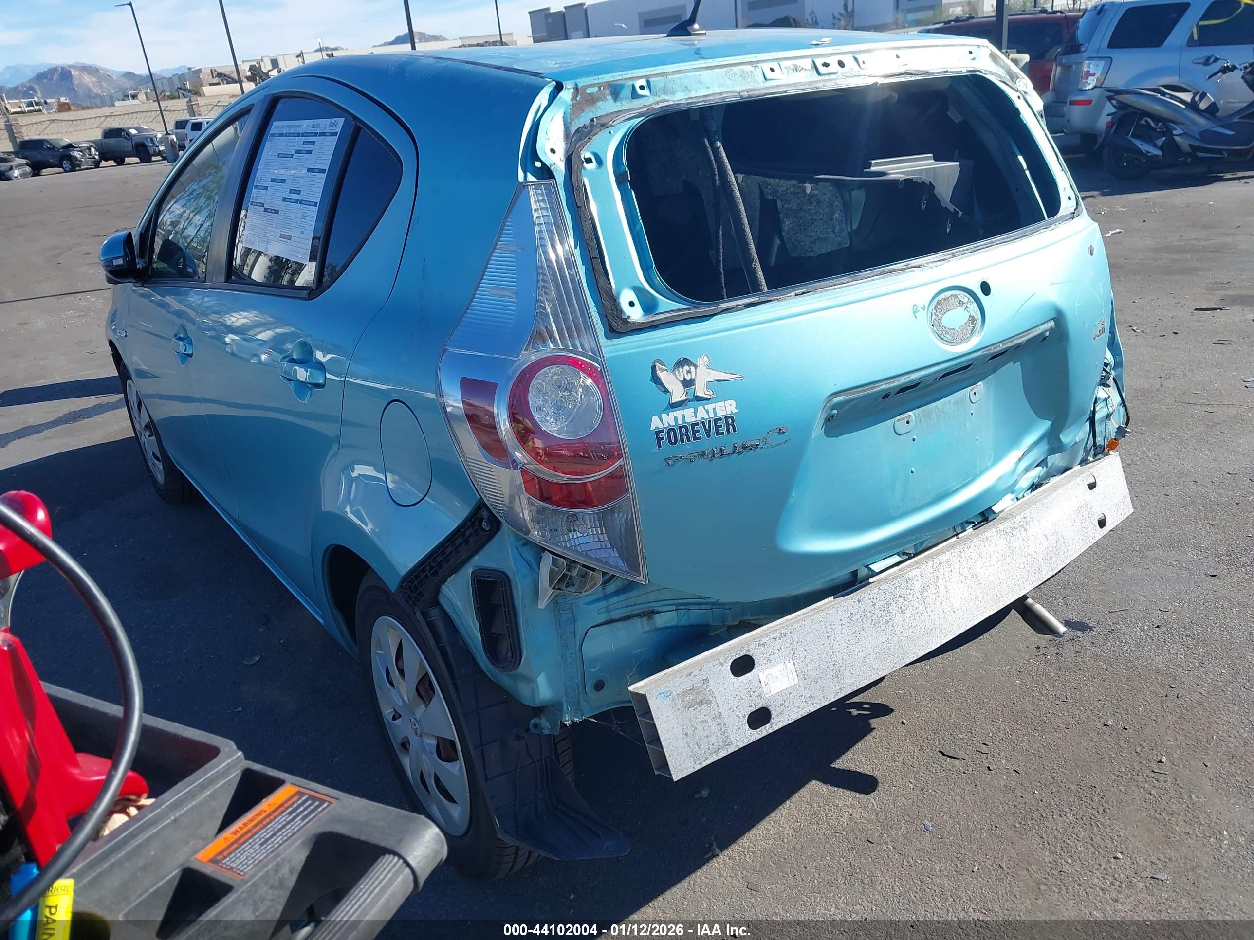 TOYOTA PRIUS image 3