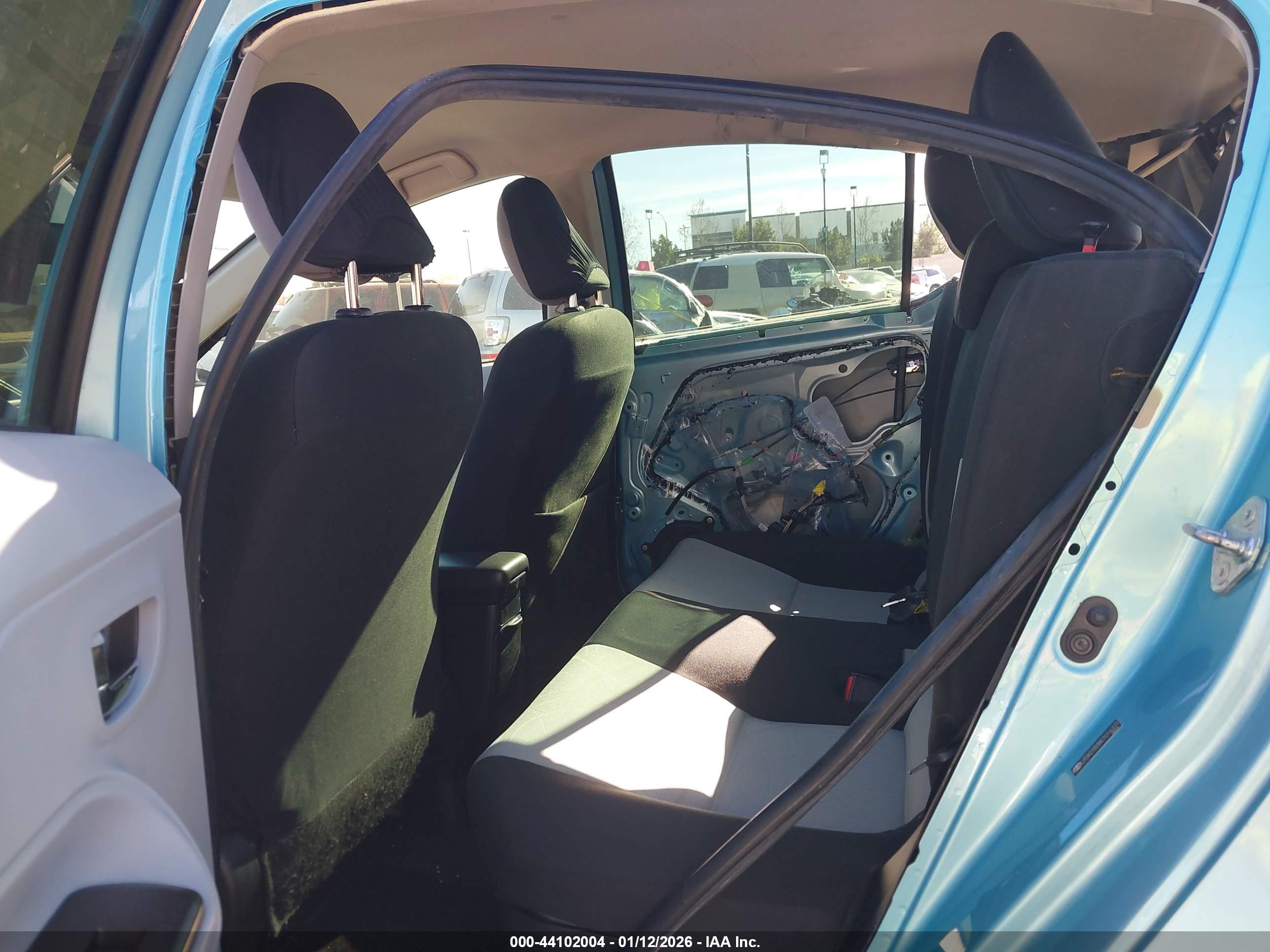 TOYOTA PRIUS image 8