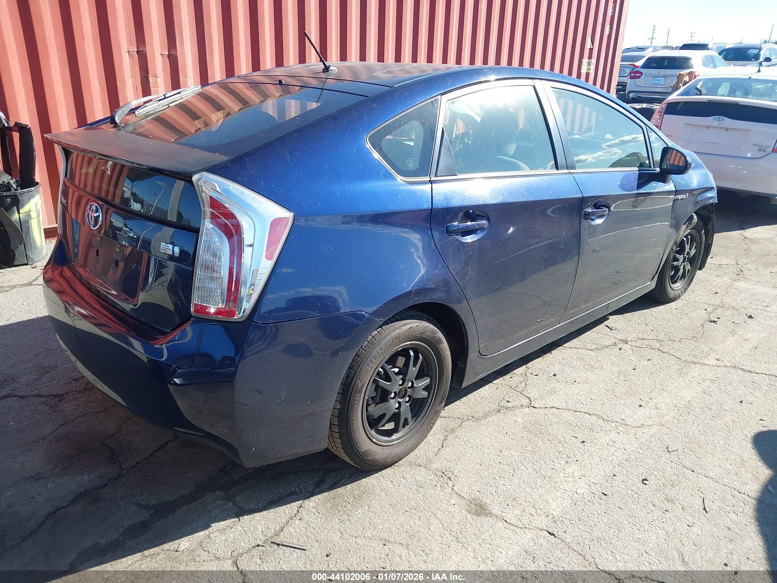 TOYOTA PRIUS image 4