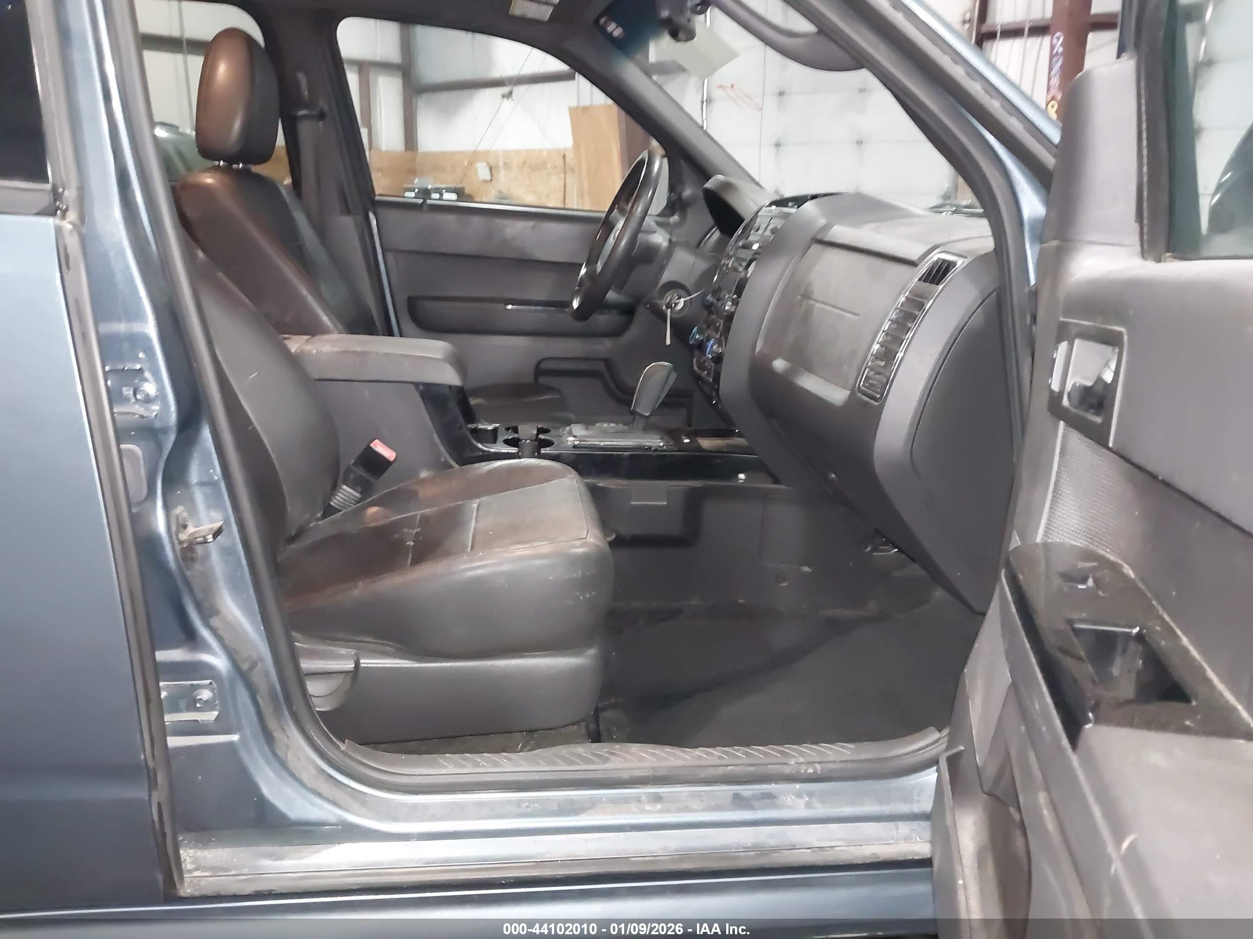 FORD ESCAPE image 5