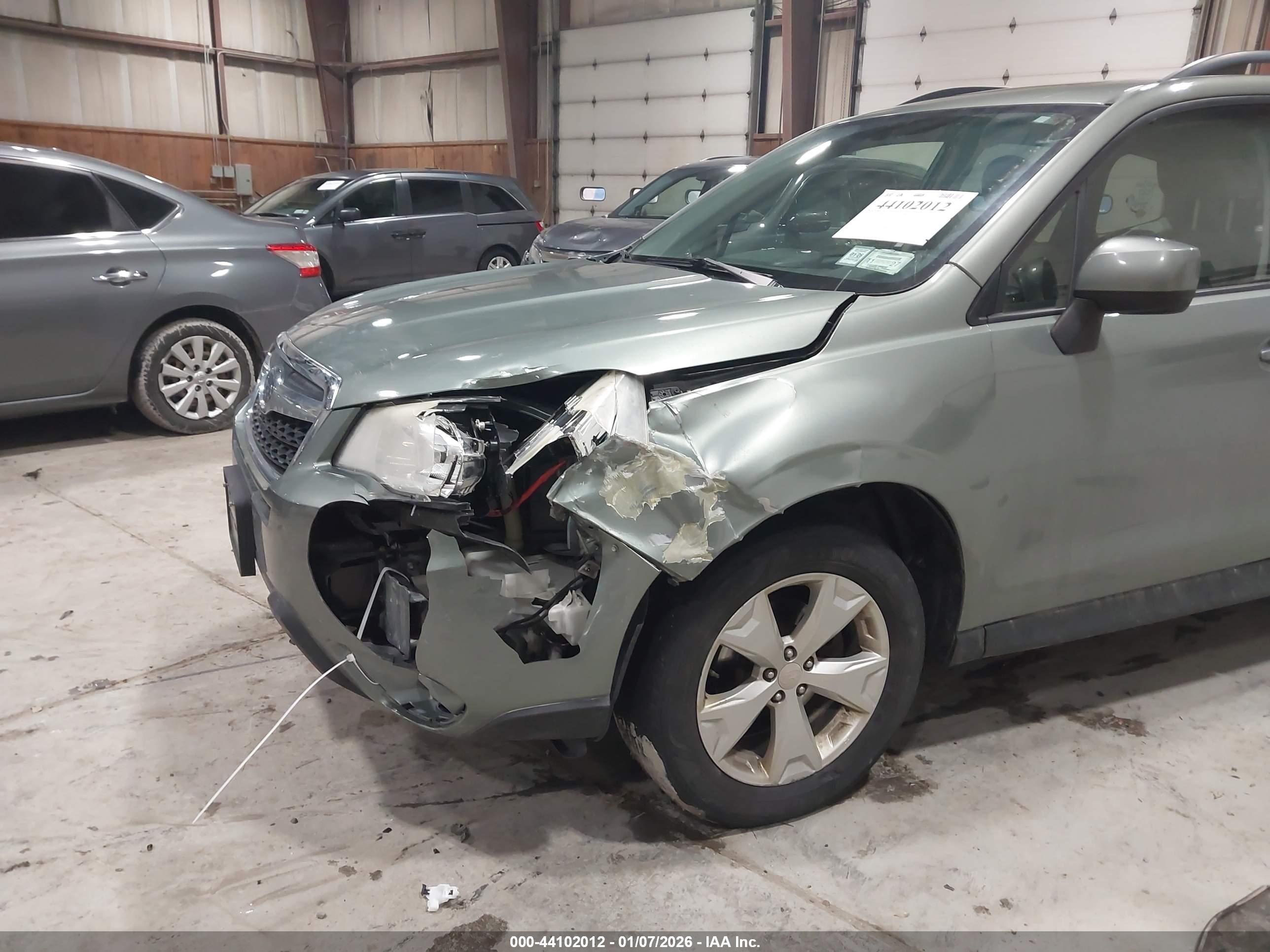 SUBARU FORESTER image 6