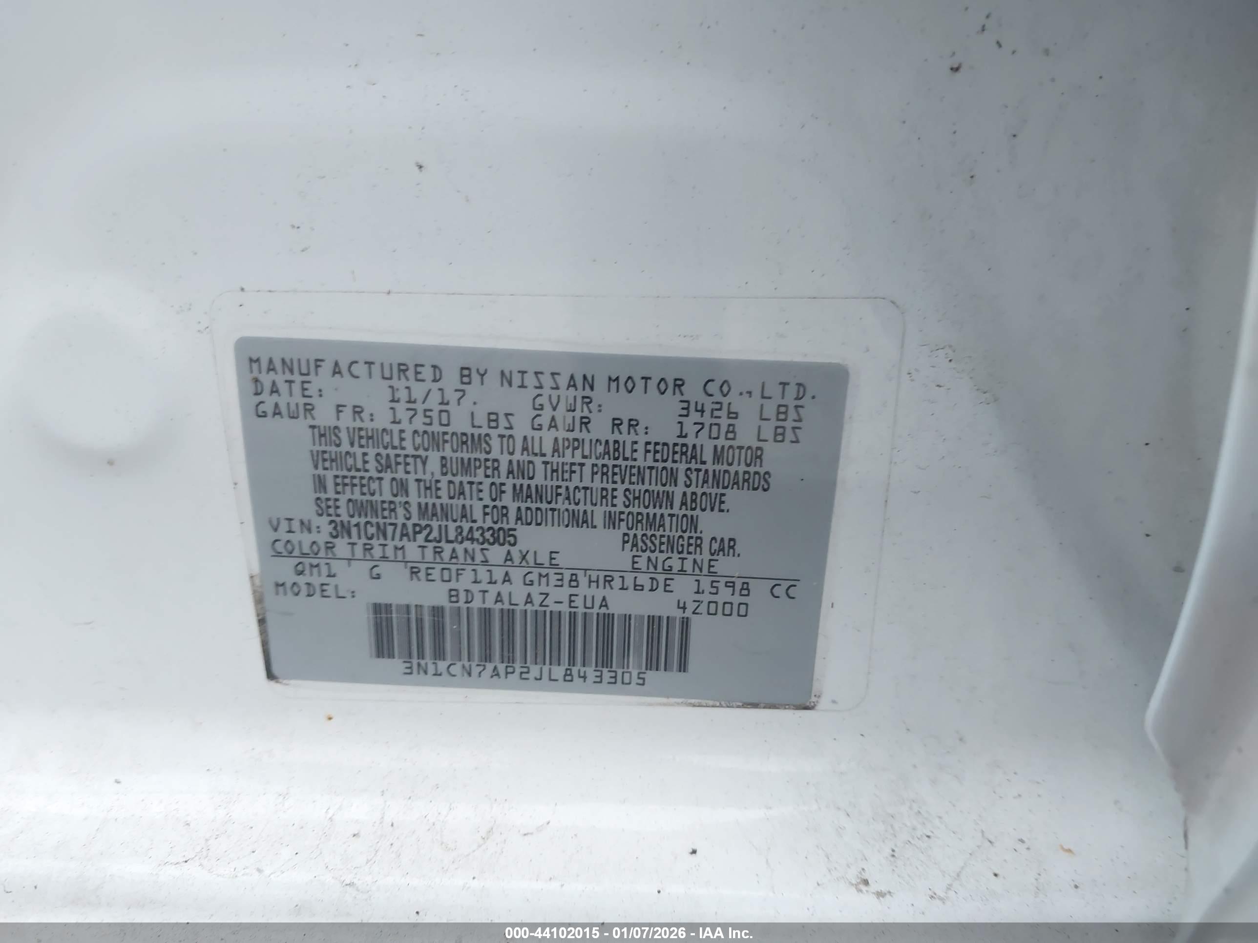 NISSAN VERSA image 9