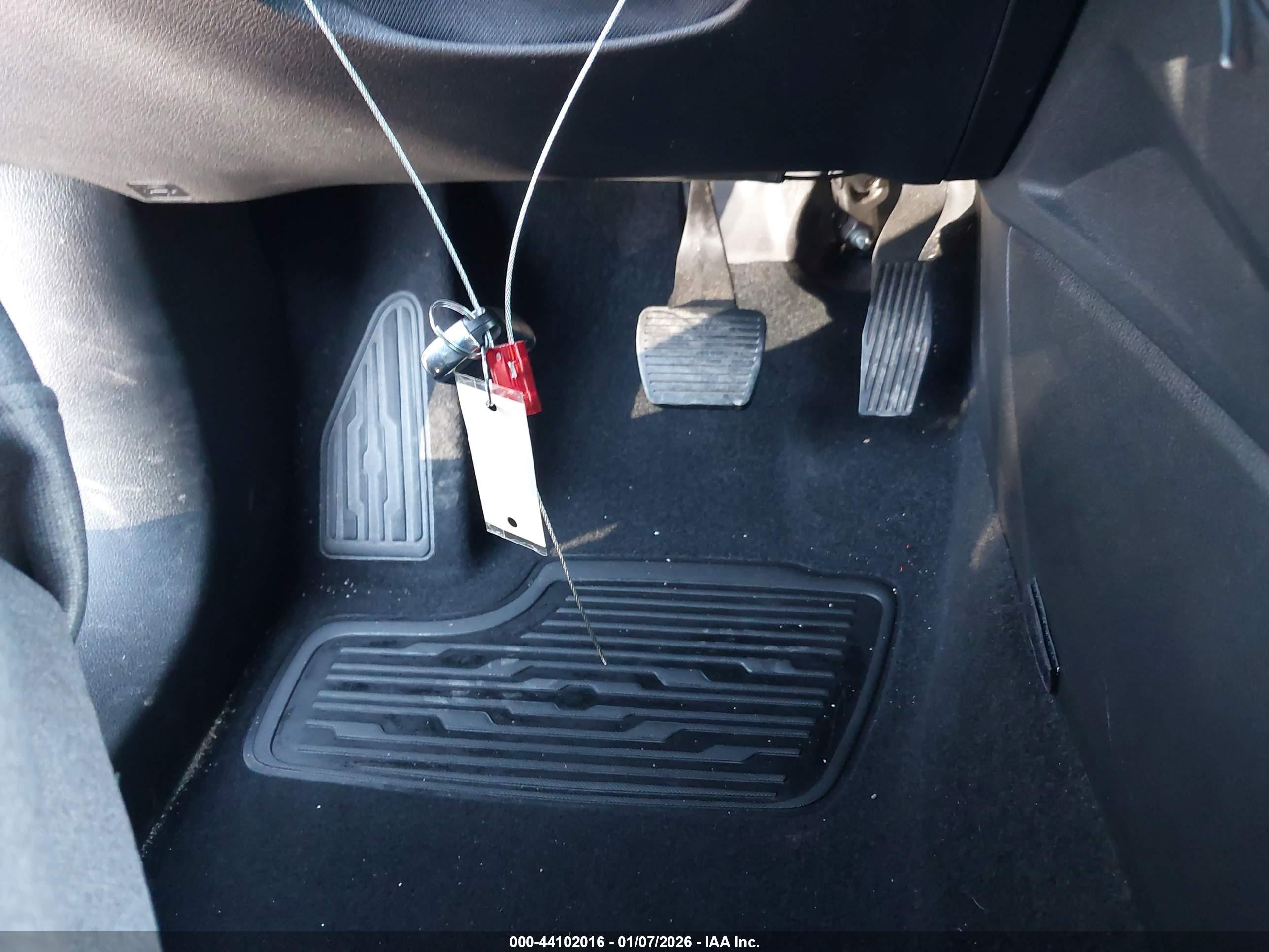 DODGE HORNET image 11