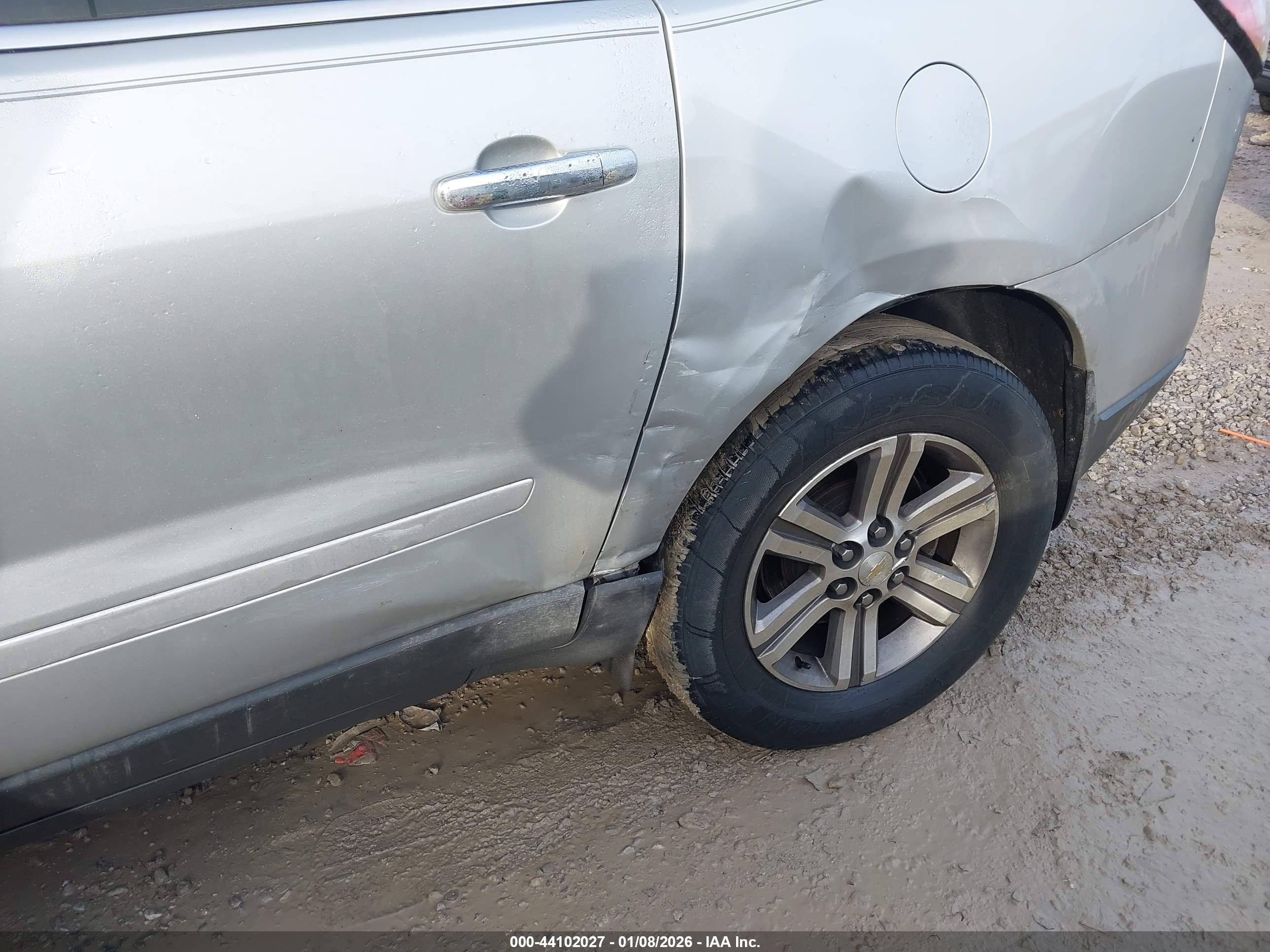 CHEVROLET TRAVERSE image 6