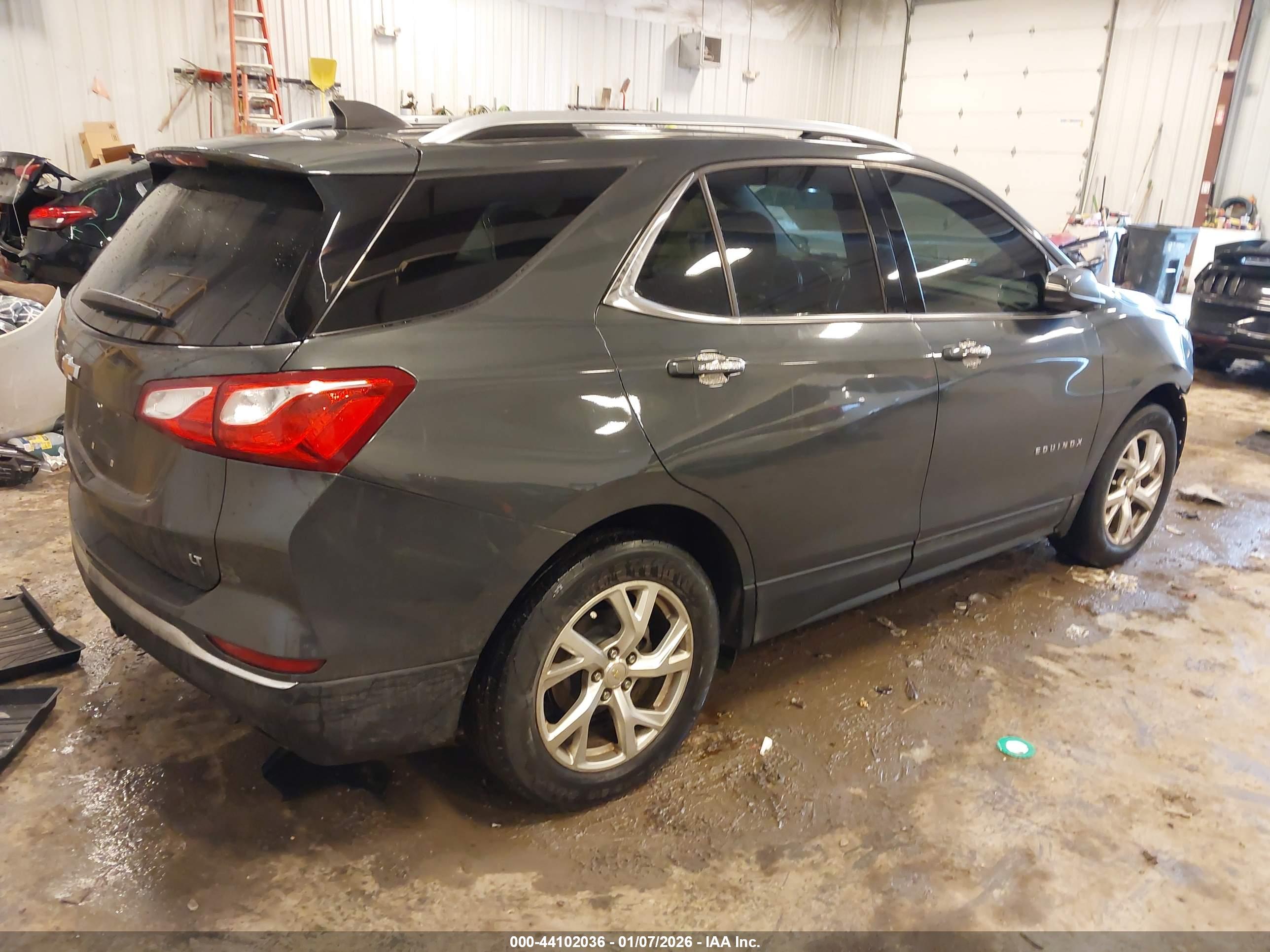 CHEVROLET EQUINOX image 4