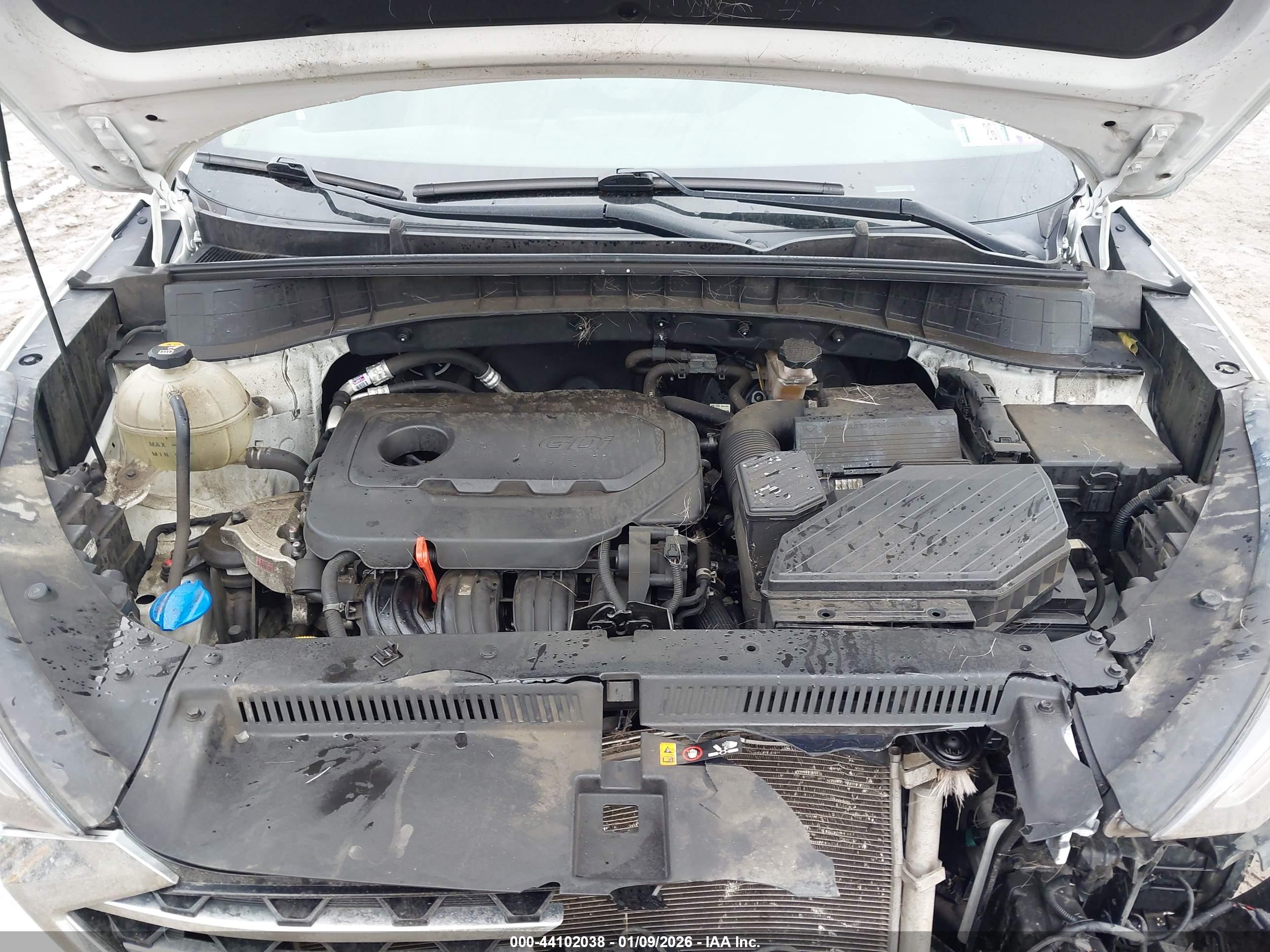 HYUNDAI TUCSON image 10