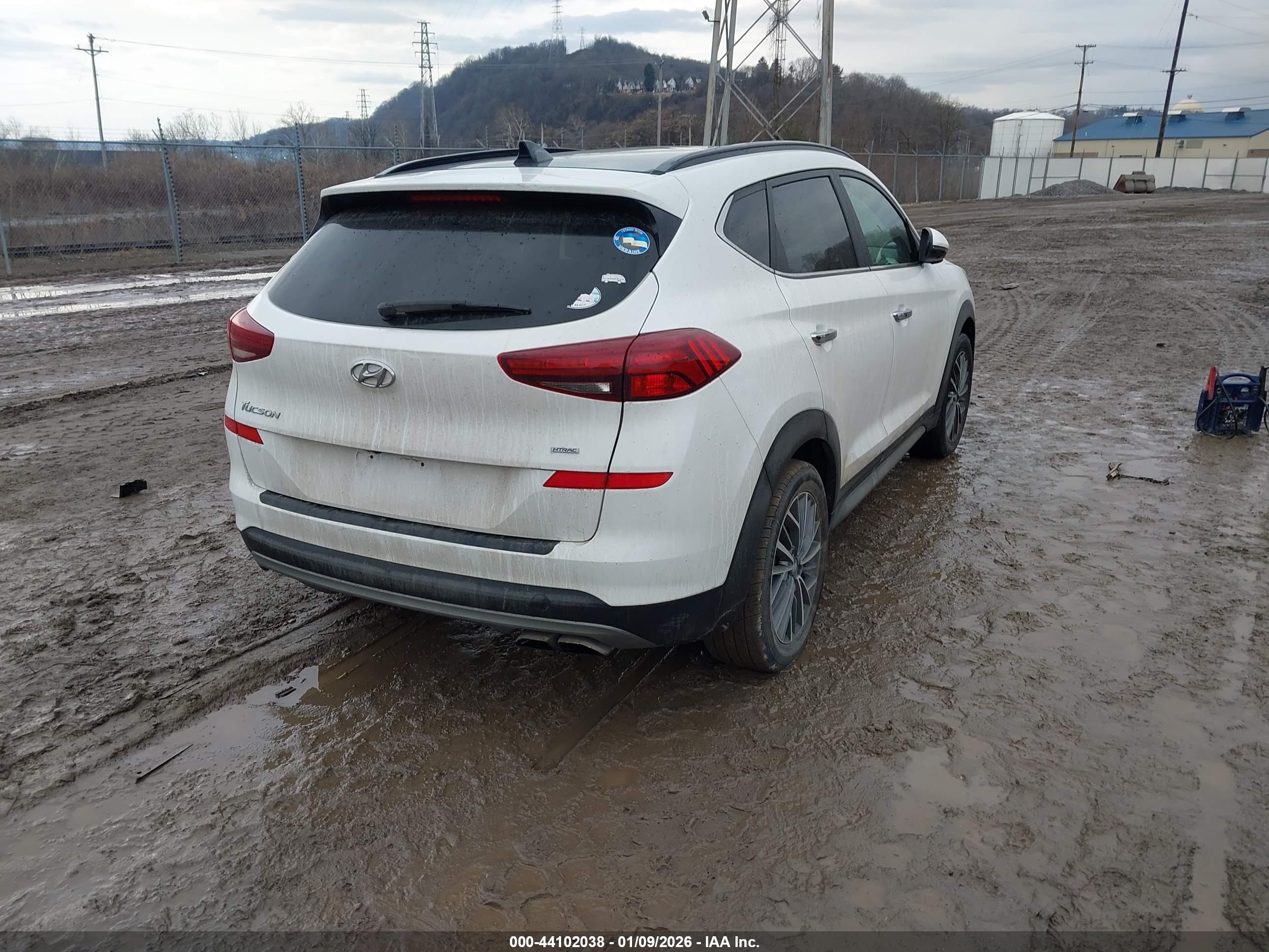 HYUNDAI TUCSON image 4