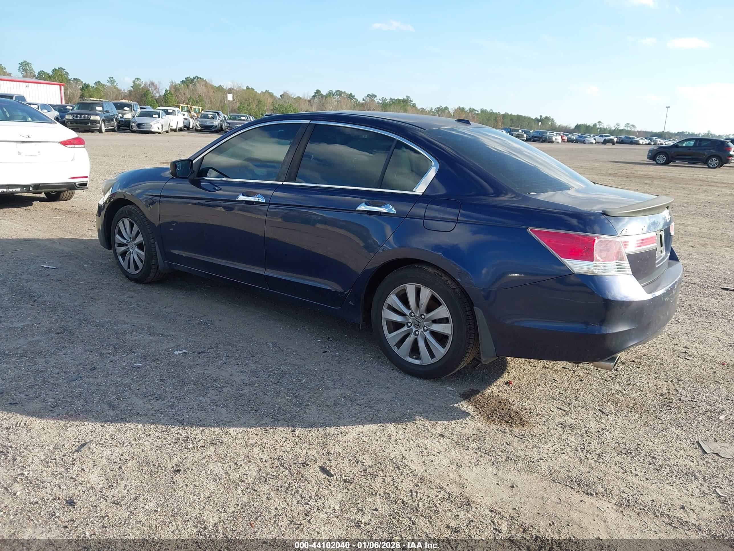 HONDA ACCORD image 3